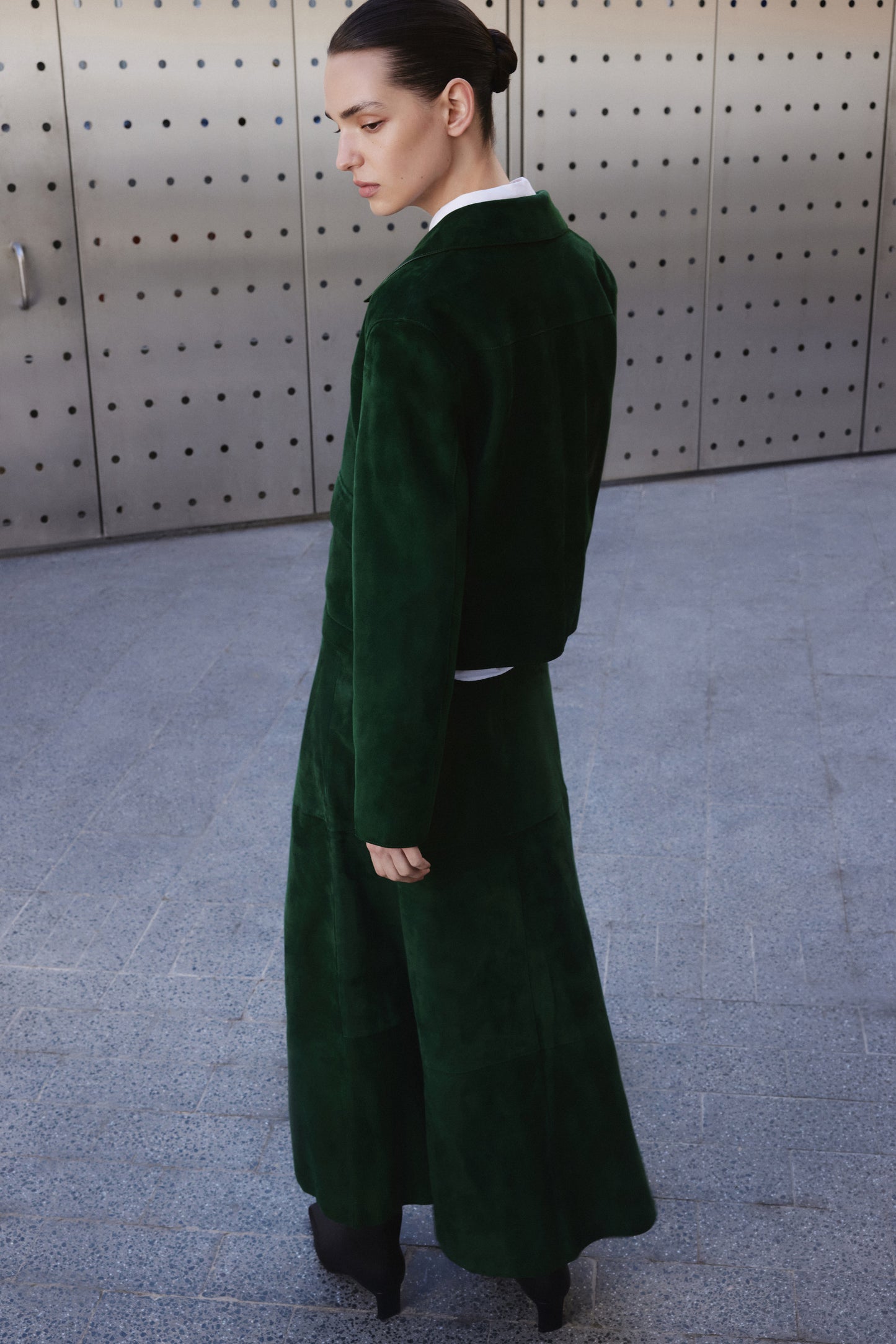 DARK GREEN