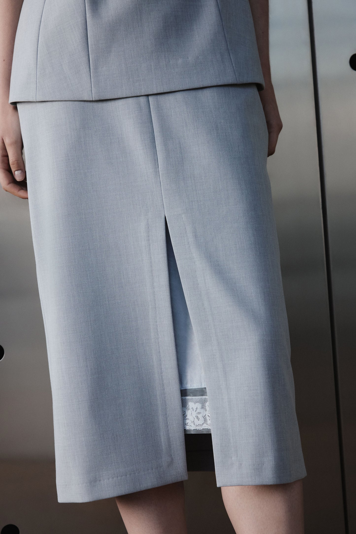 LIGHT GREY