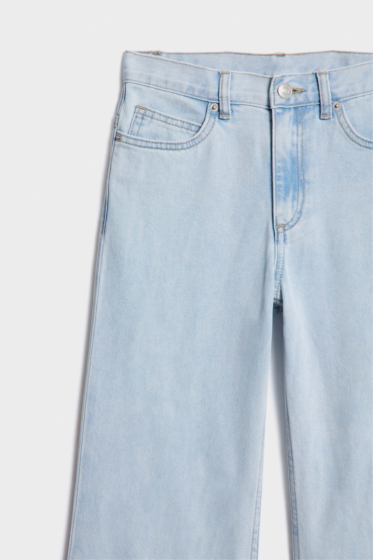 PALE BLUE