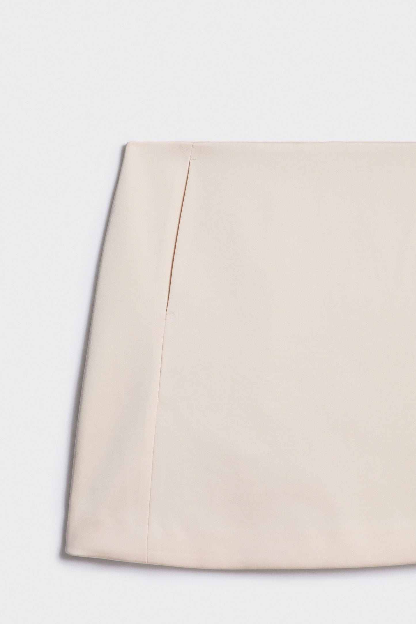 POWDER BEIGE