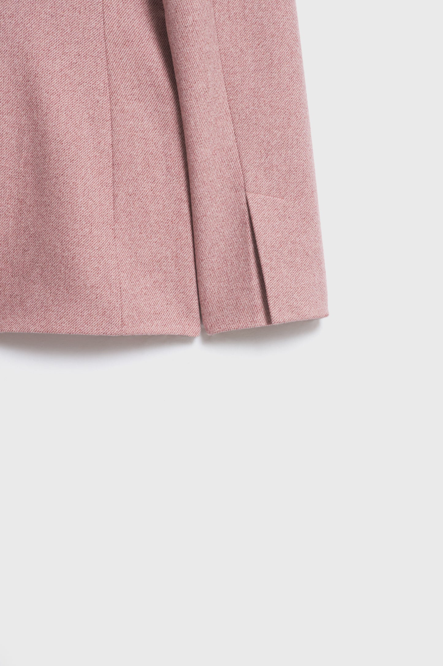 DUSTY ROSE