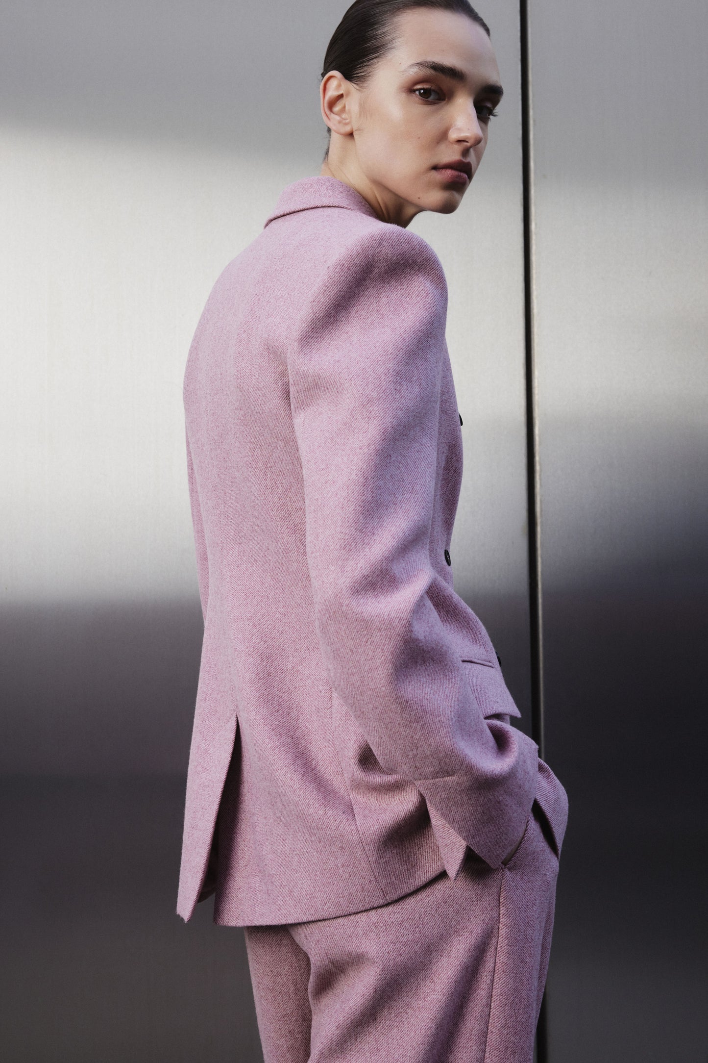 DUSTY ROSE
