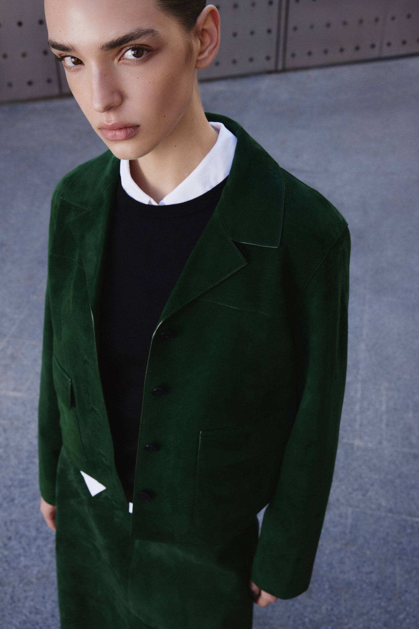 DARK GREEN