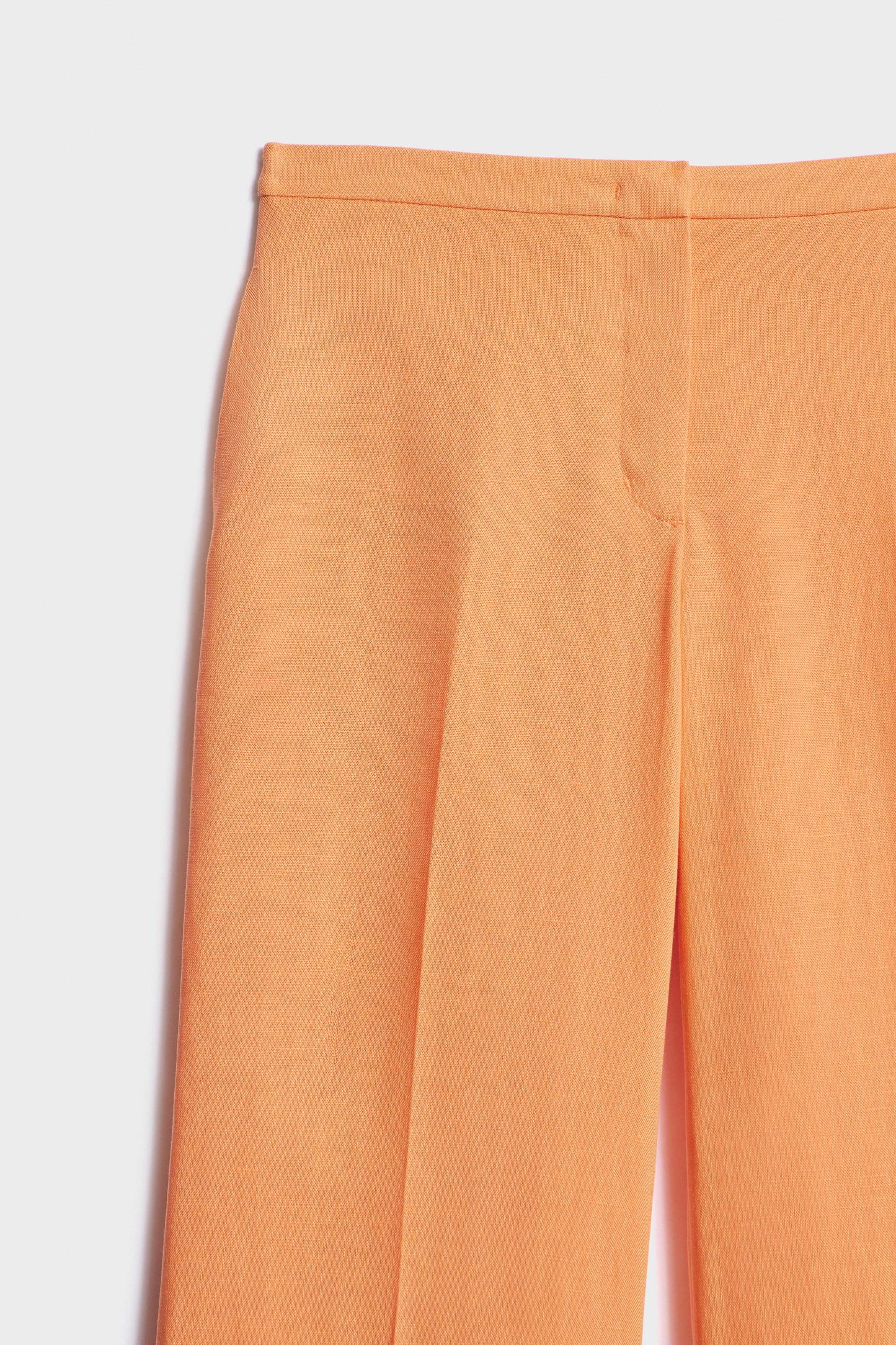 LIGHT PEACH