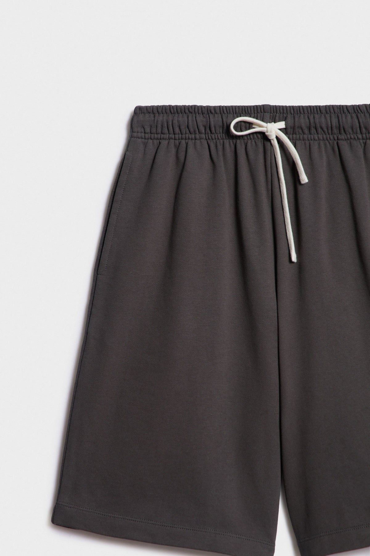 ANTHRACITE GREY