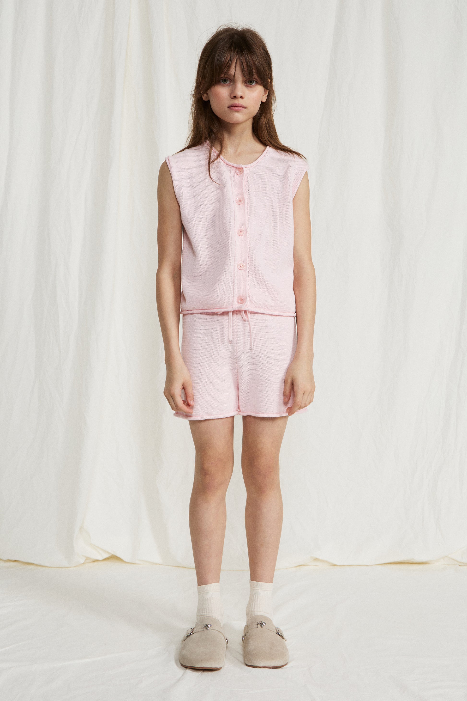 LIGHT PINK