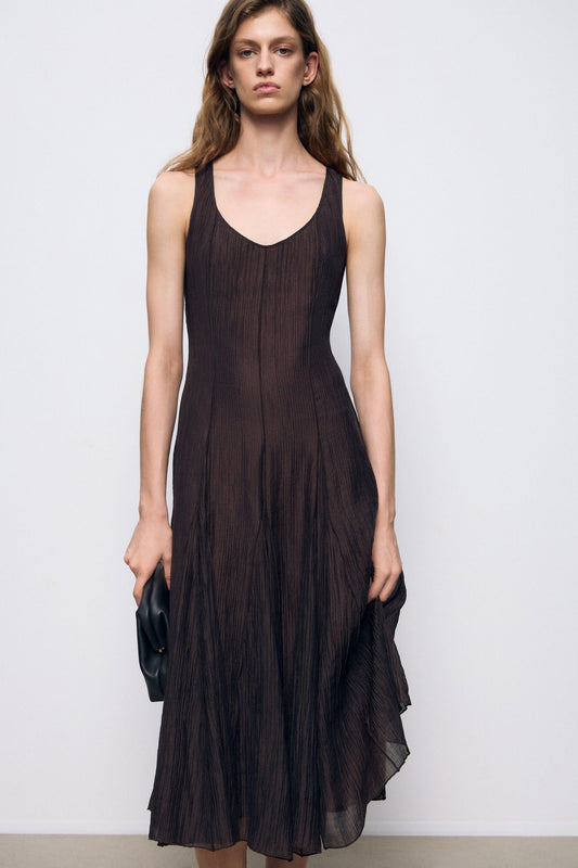 DARK BROWN