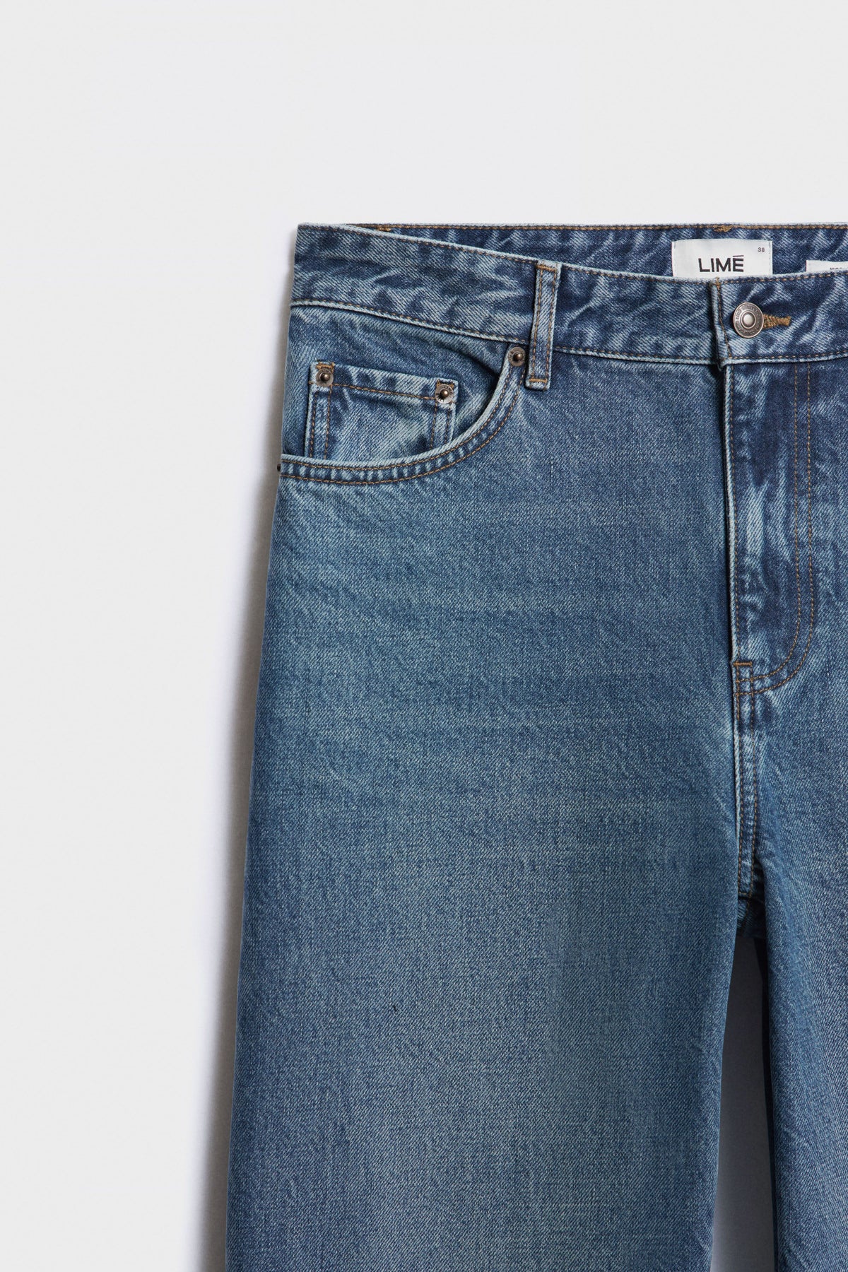 VINTAGE BLUE