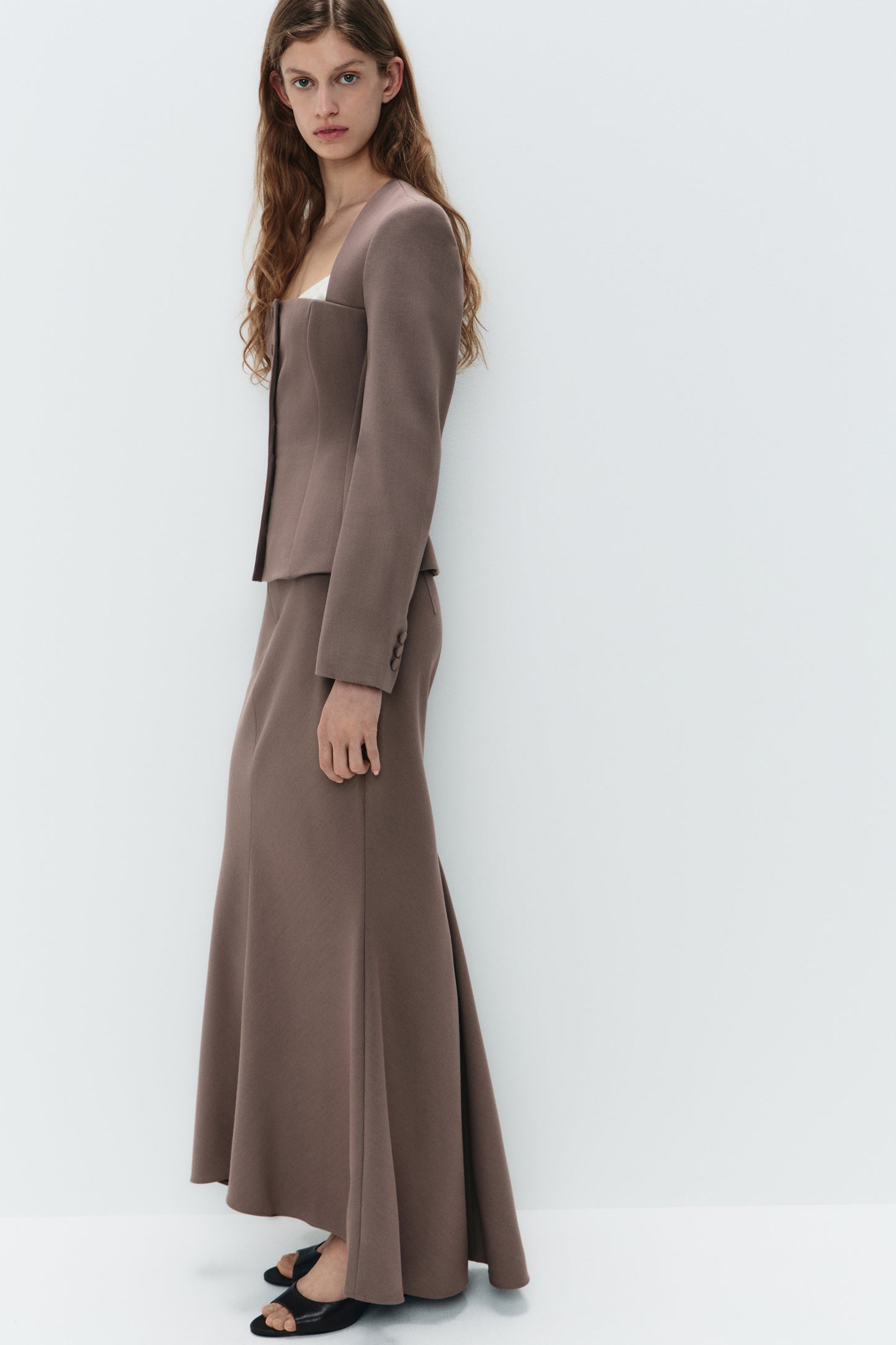 GRAY BROWN