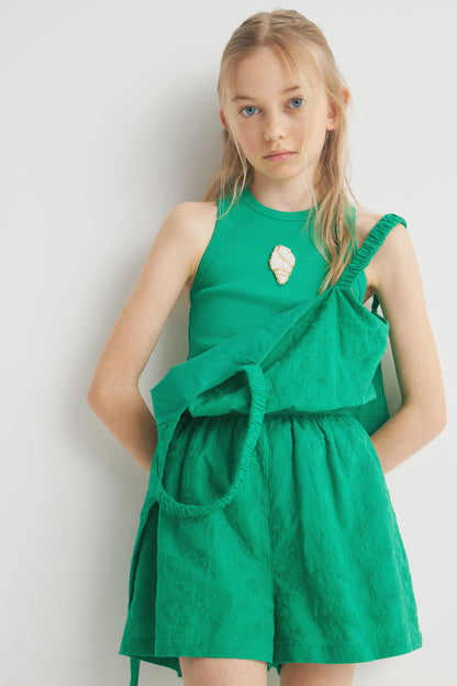 BRIGHT GREEN