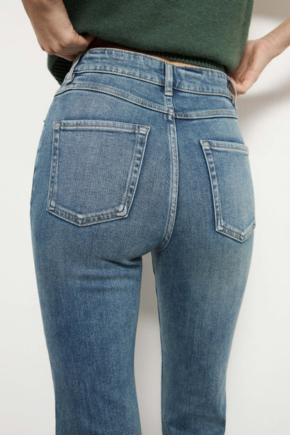 VINTAGE BLUE