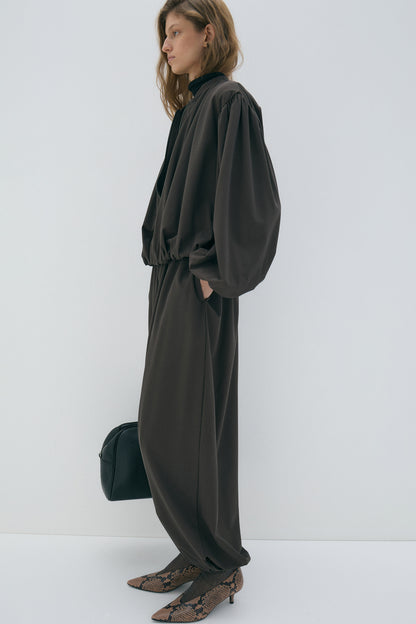 DARK BROWN