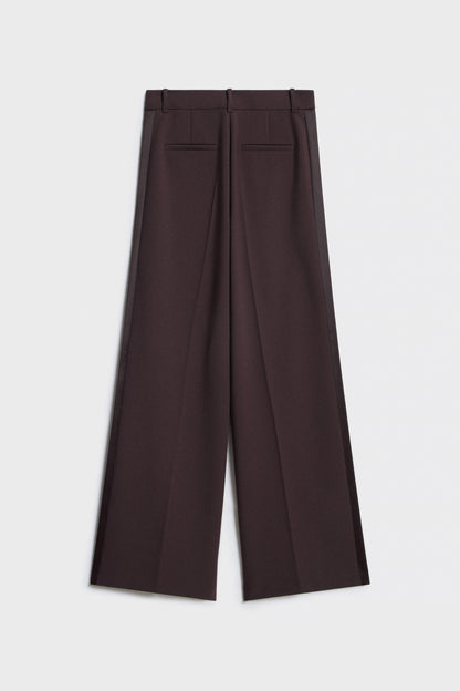 DARK BROWN