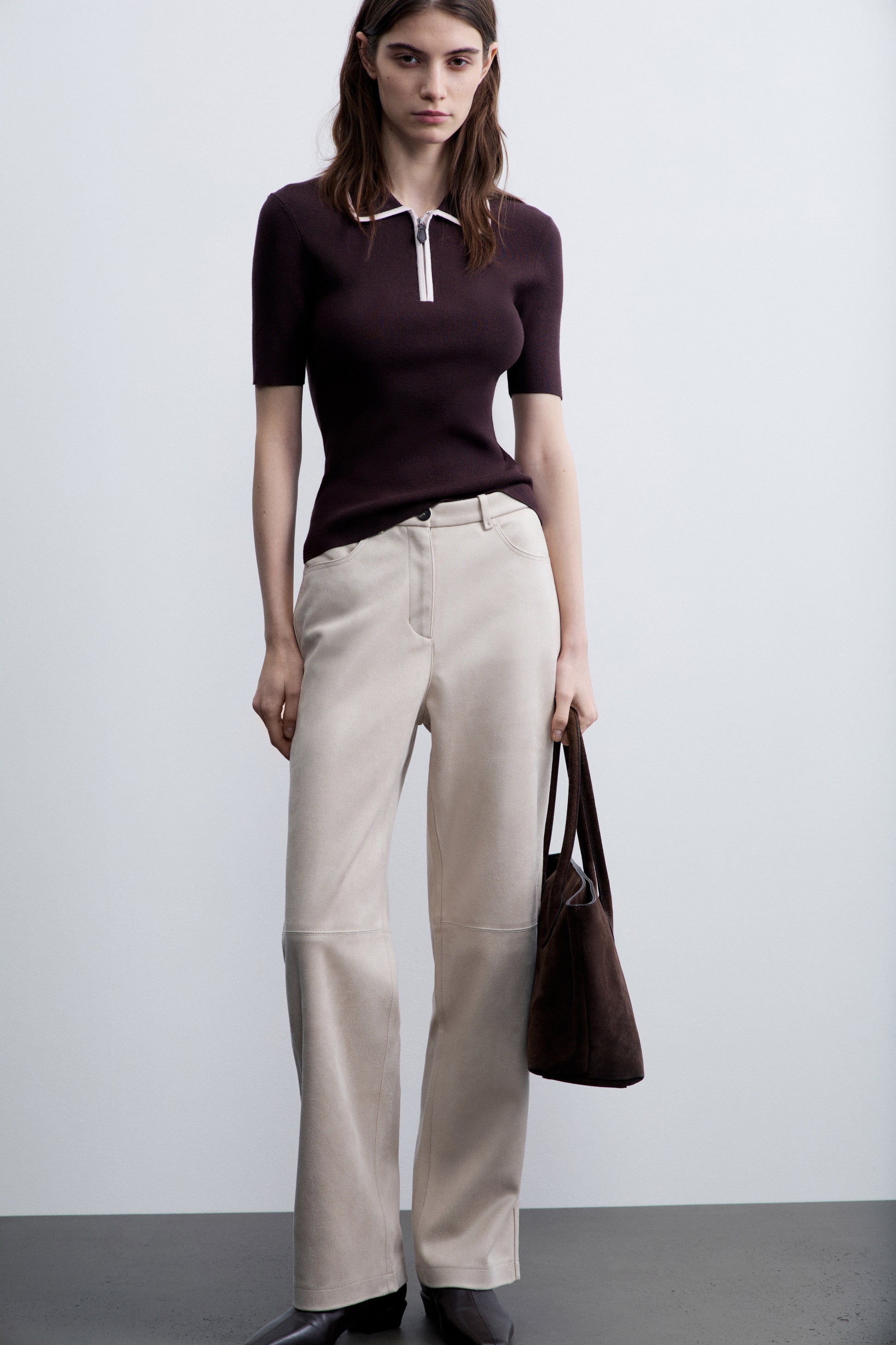 DARK BROWN
