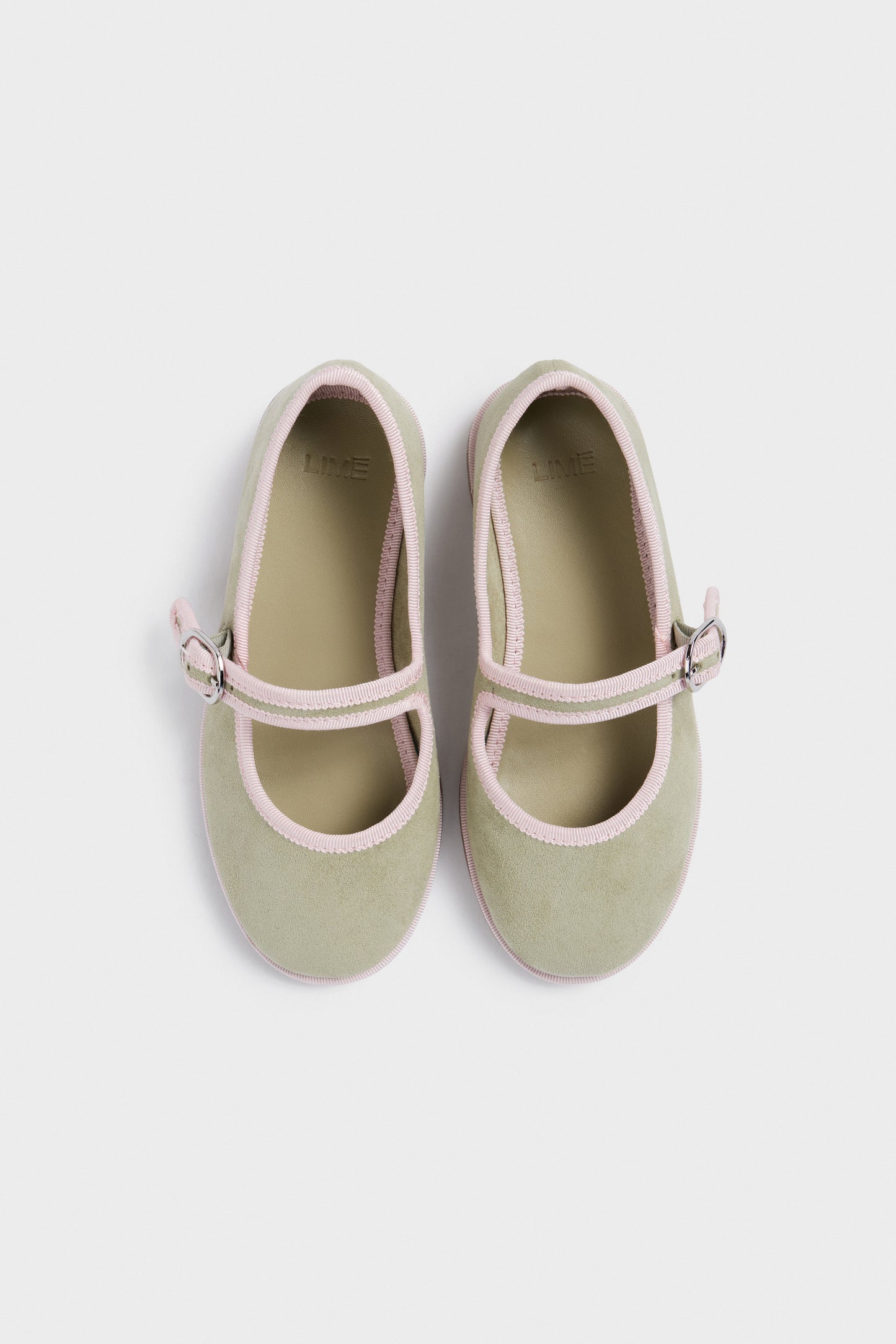 LIGHT OLIVE