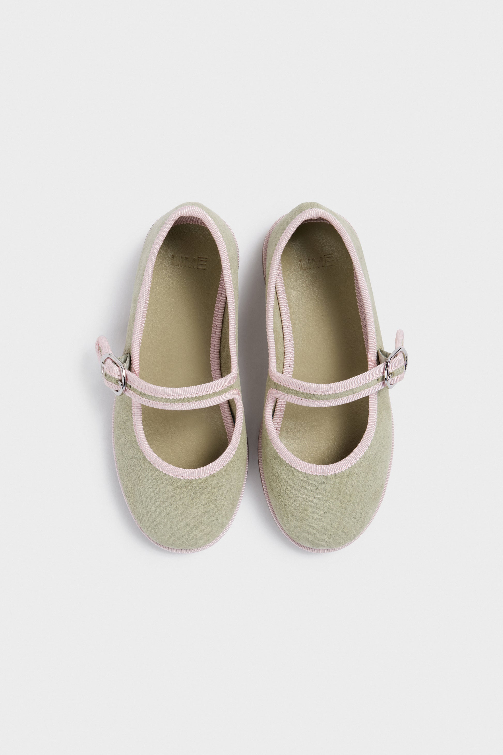 LIGHT OLIVE