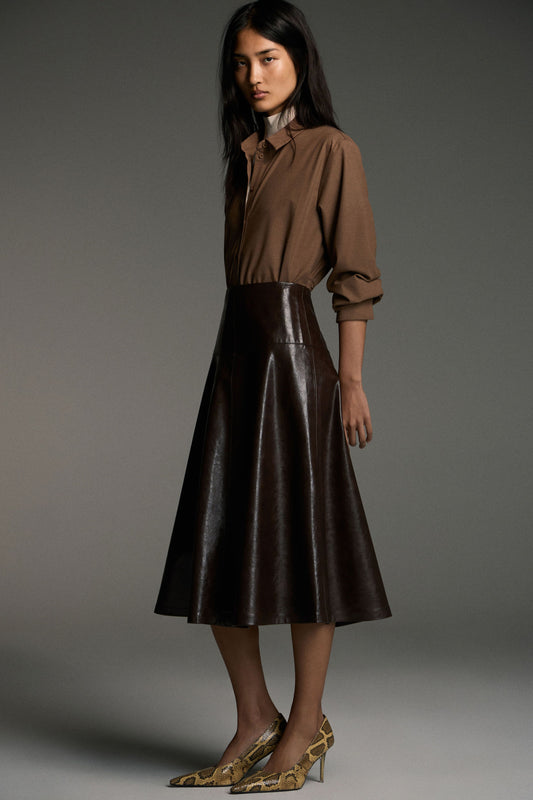 DARK BROWN