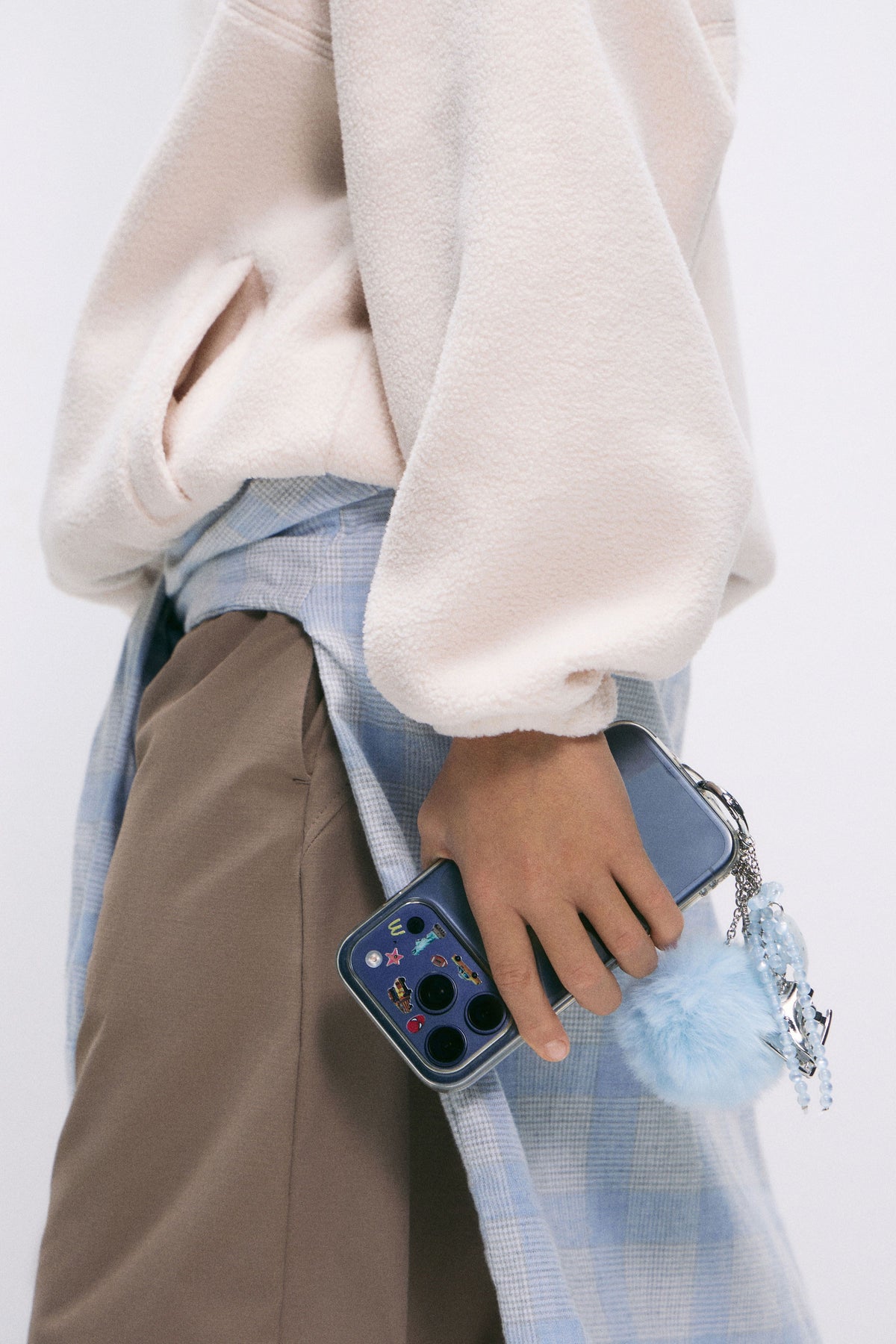 LIGHT BLUE