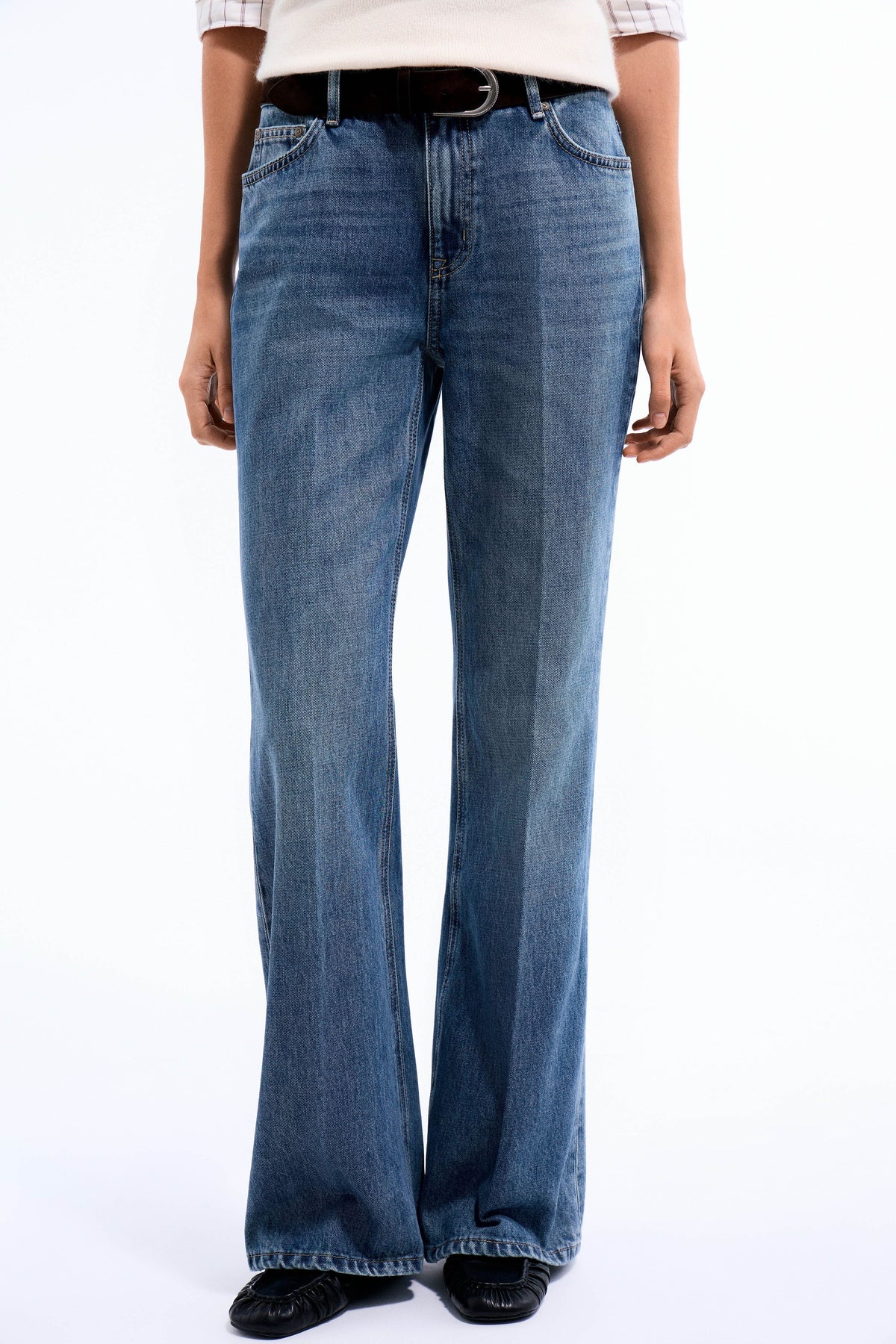 VINTAGE BLUE