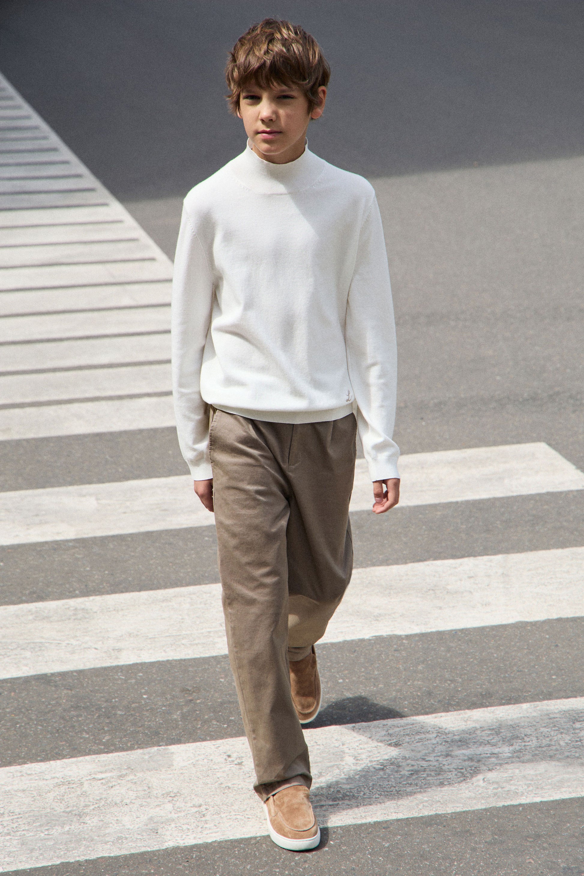 GRAY BROWN