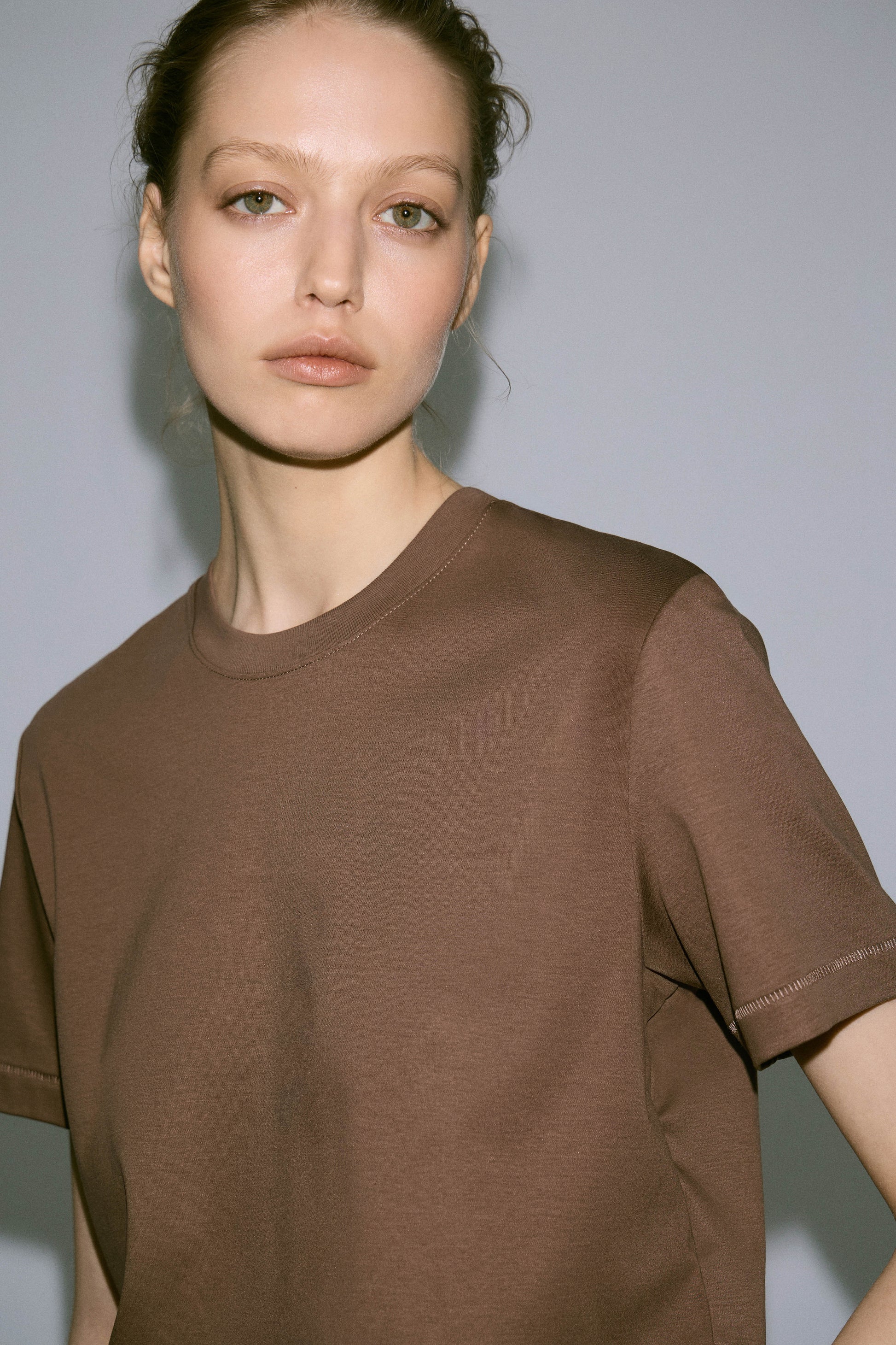 DARK BEIGE