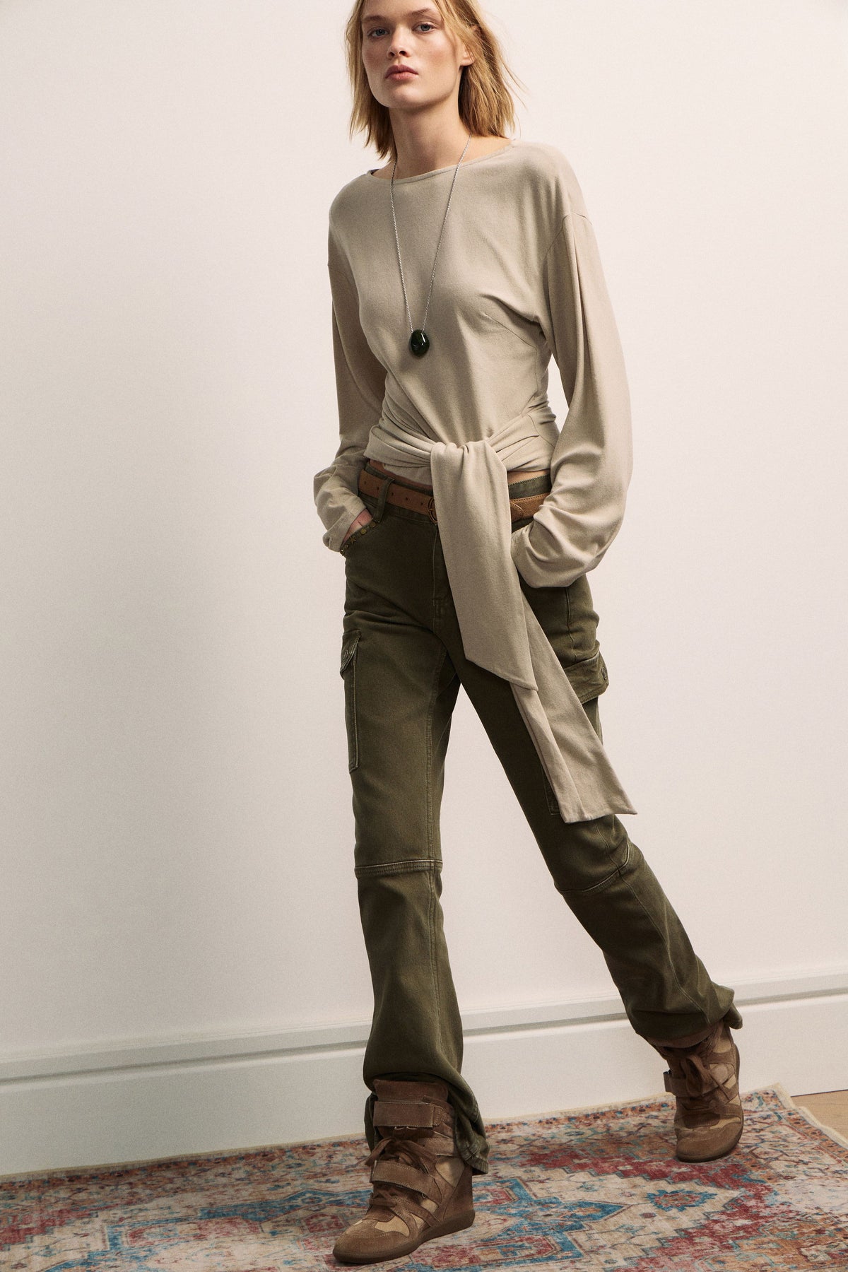 LIGHT BEIGE
