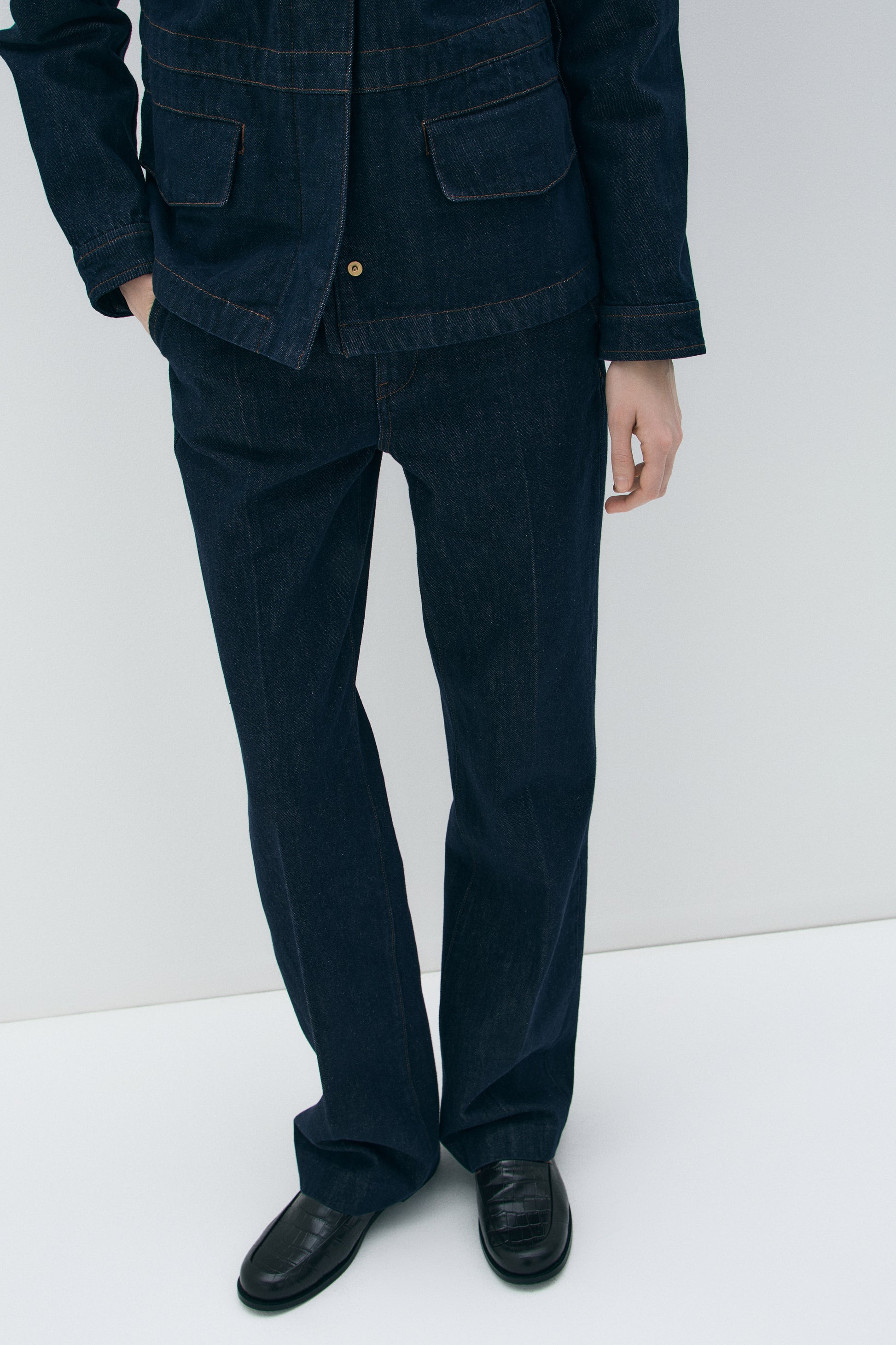 DARK BLUE