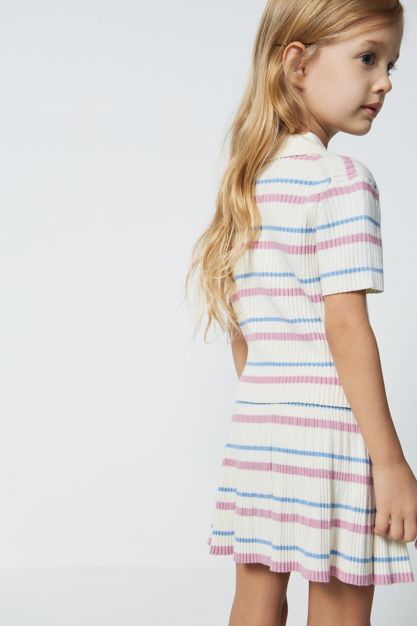 MULTICOLOR