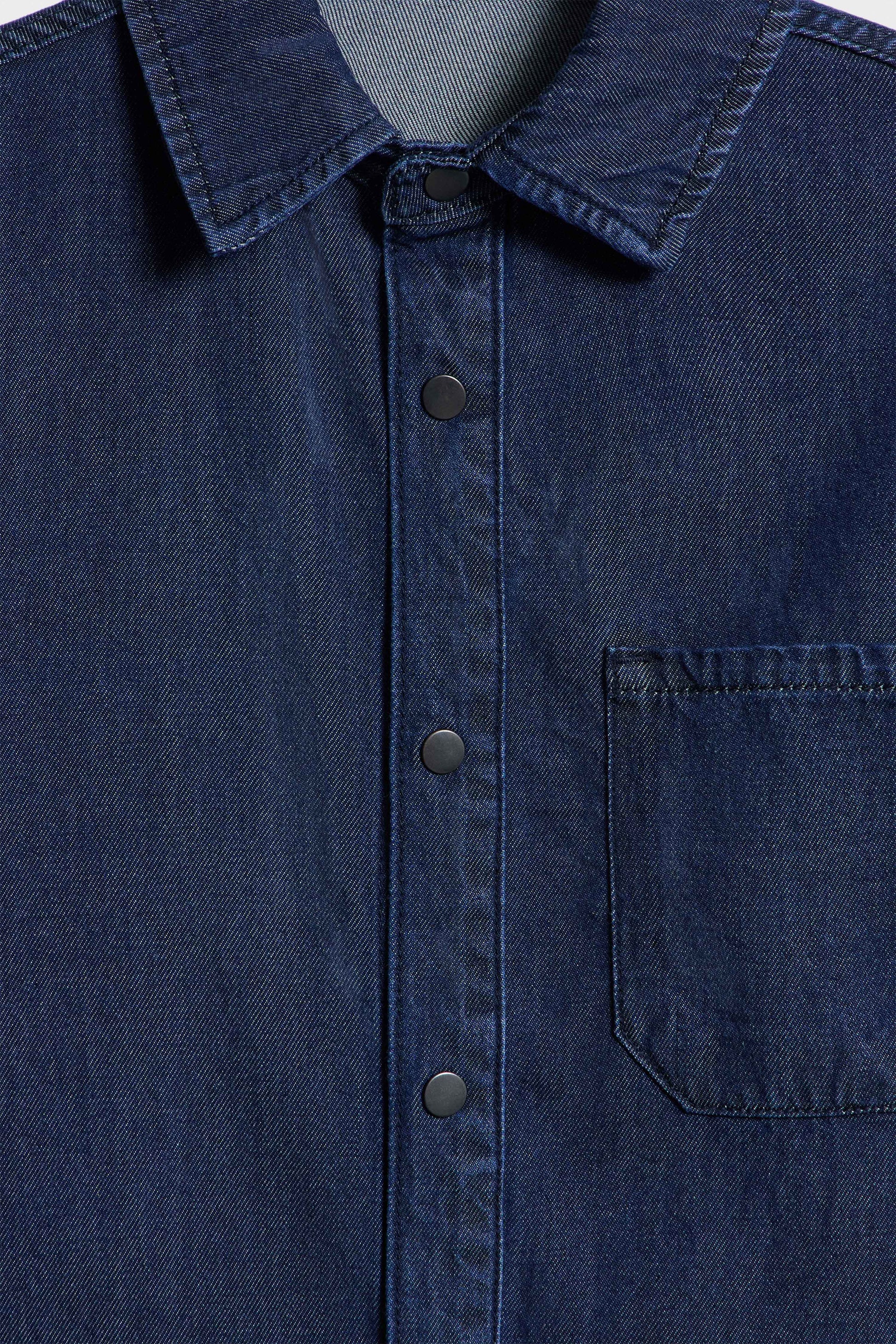 SEA BLUE