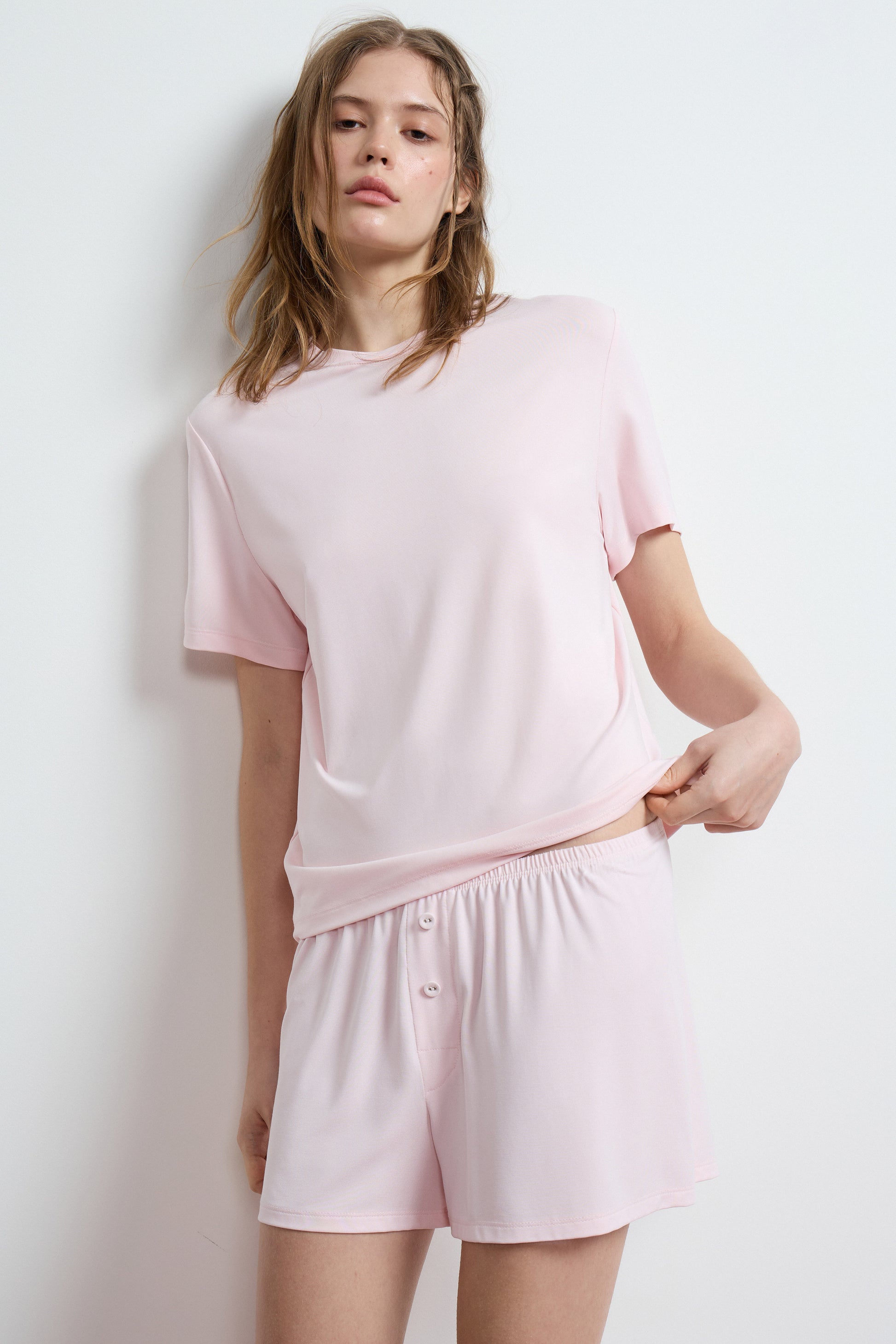 LIGHT PINK