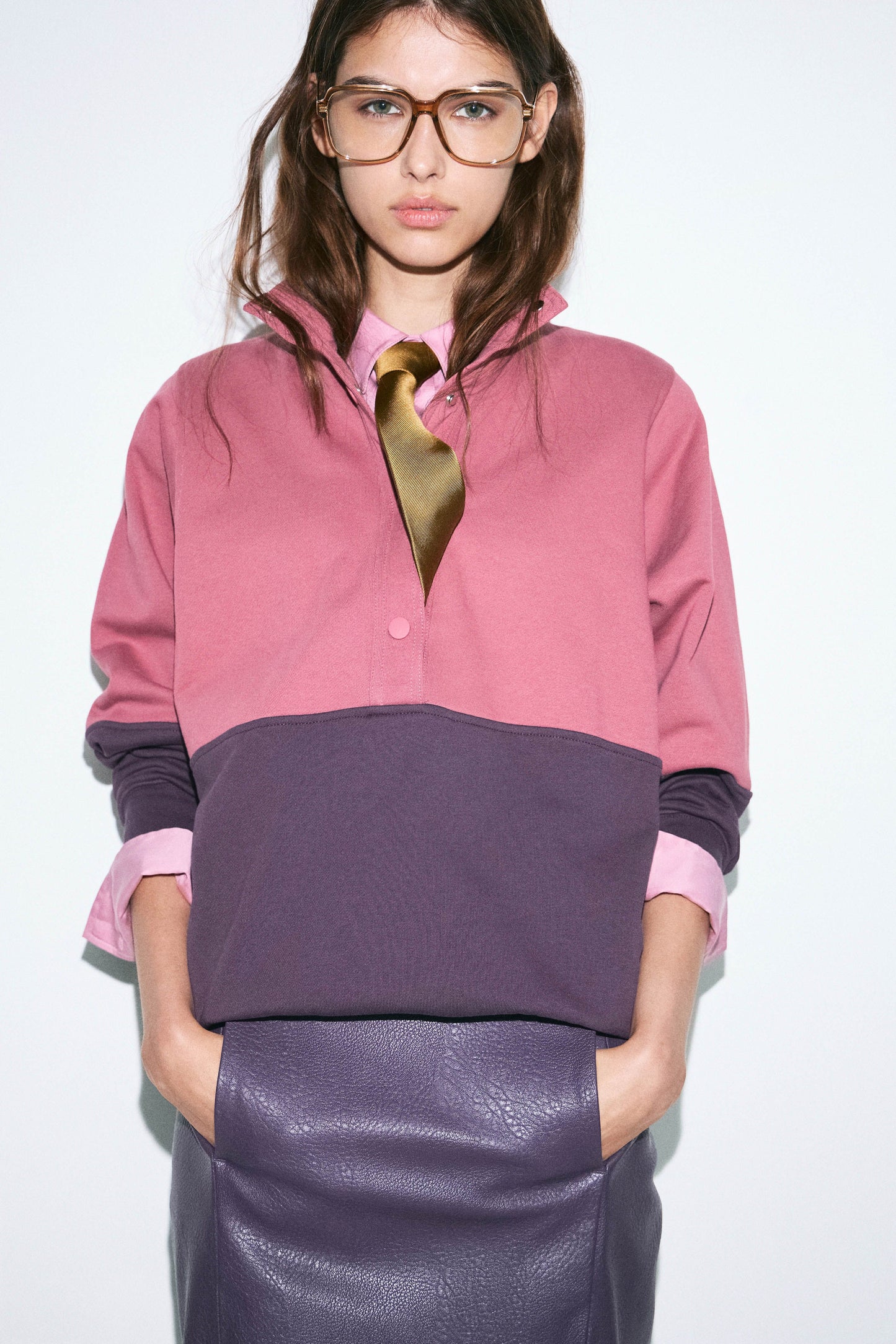 LIGHT BEIGE