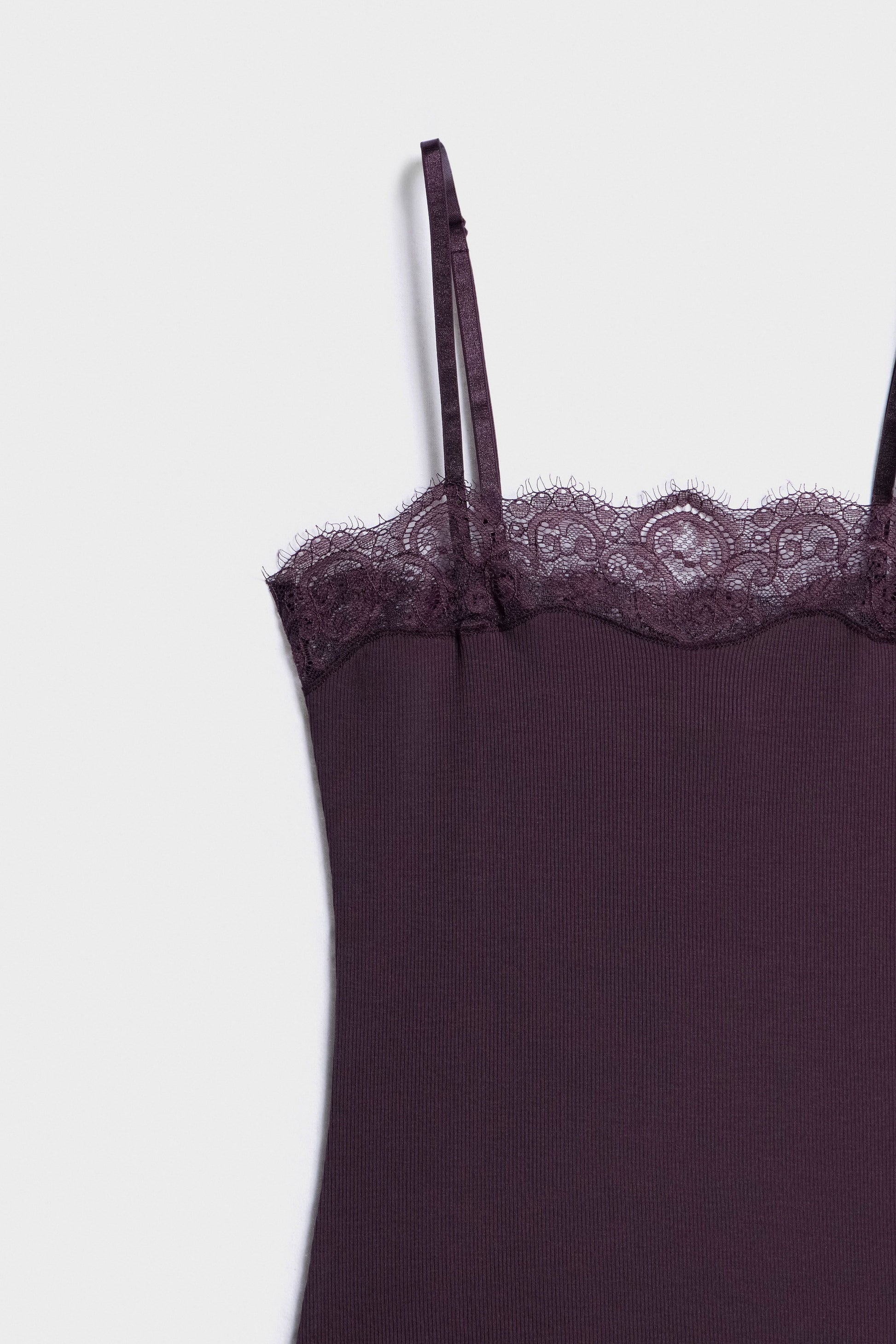 DARK VIOLET
