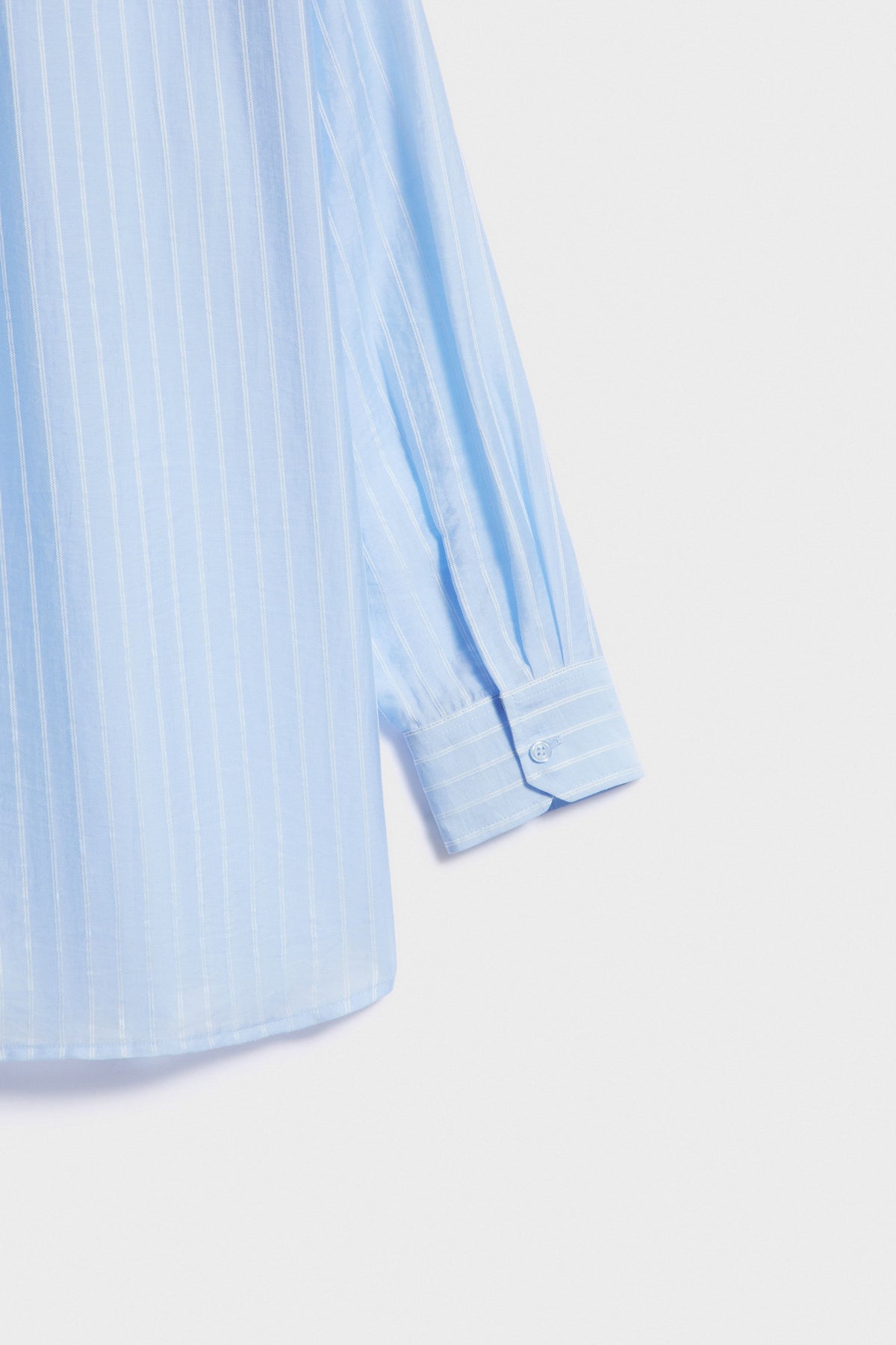 WHITE/BLUE