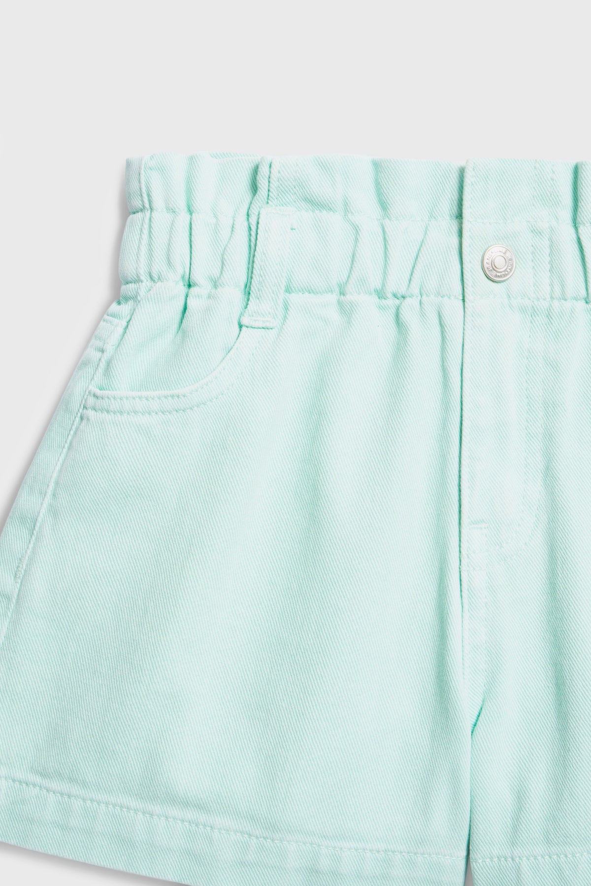 LIGHT TURQUOISE