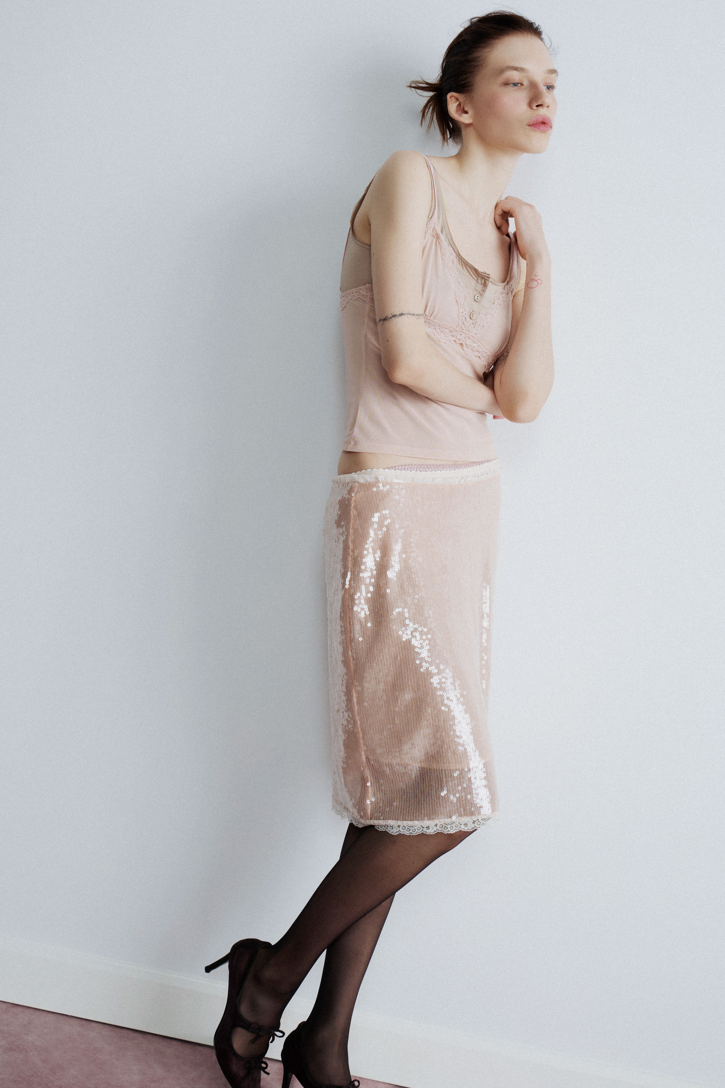 JERSEY AND LACE TOP - Nude beige | LIM UAE