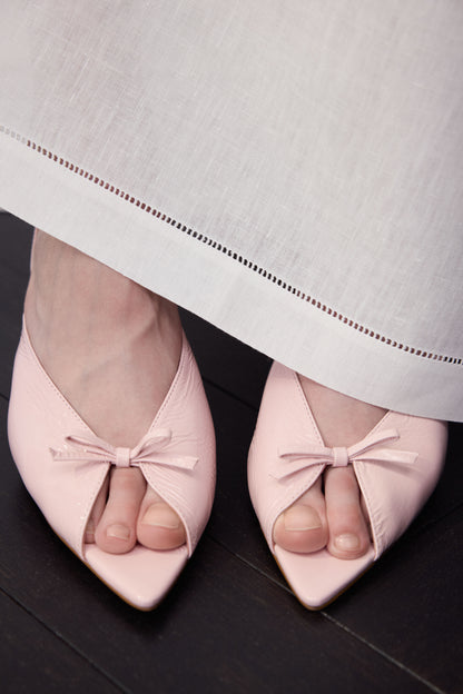 LIGHT PINK