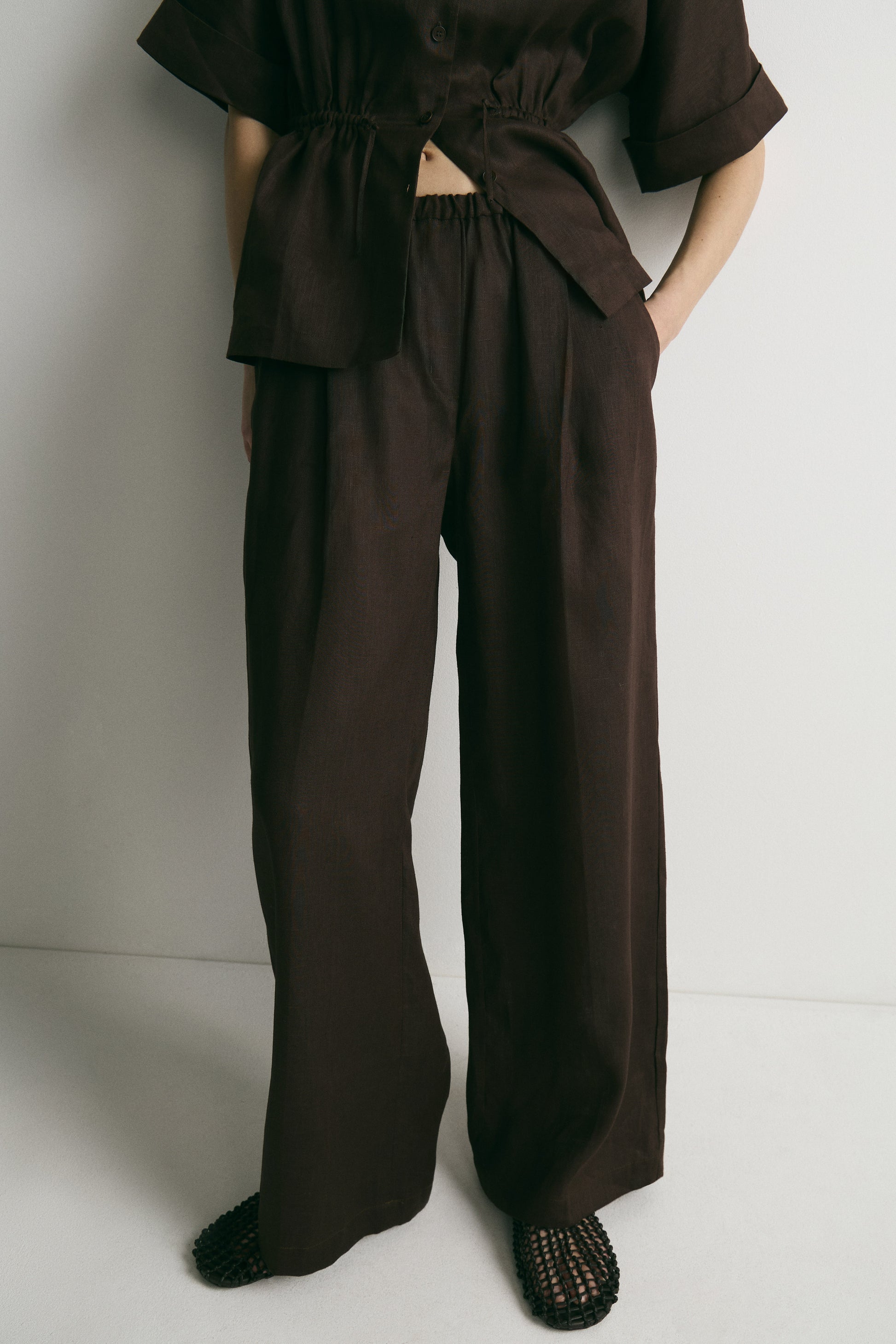 DARK BEIGE