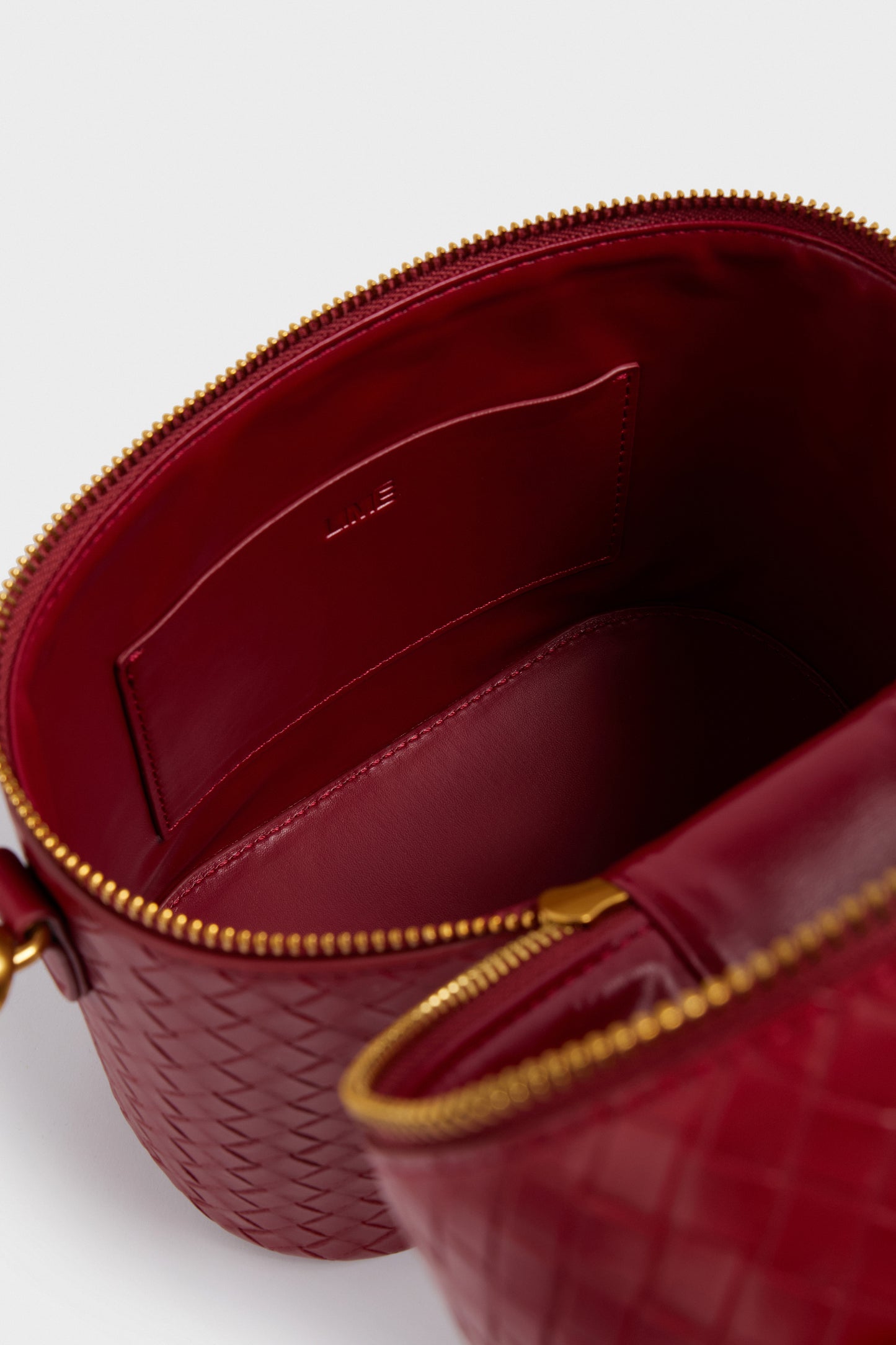 DARK RED
