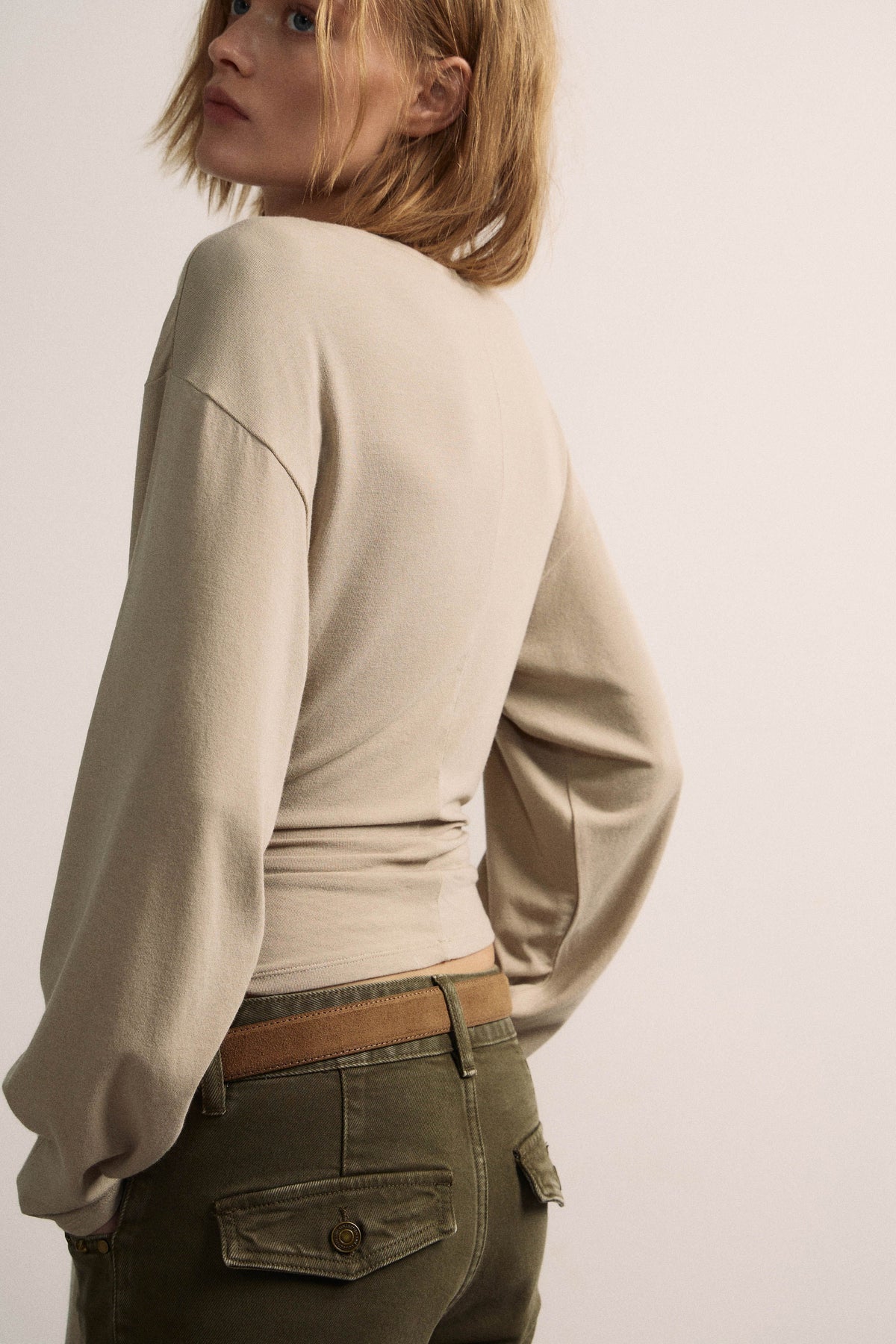 LIGHT BEIGE