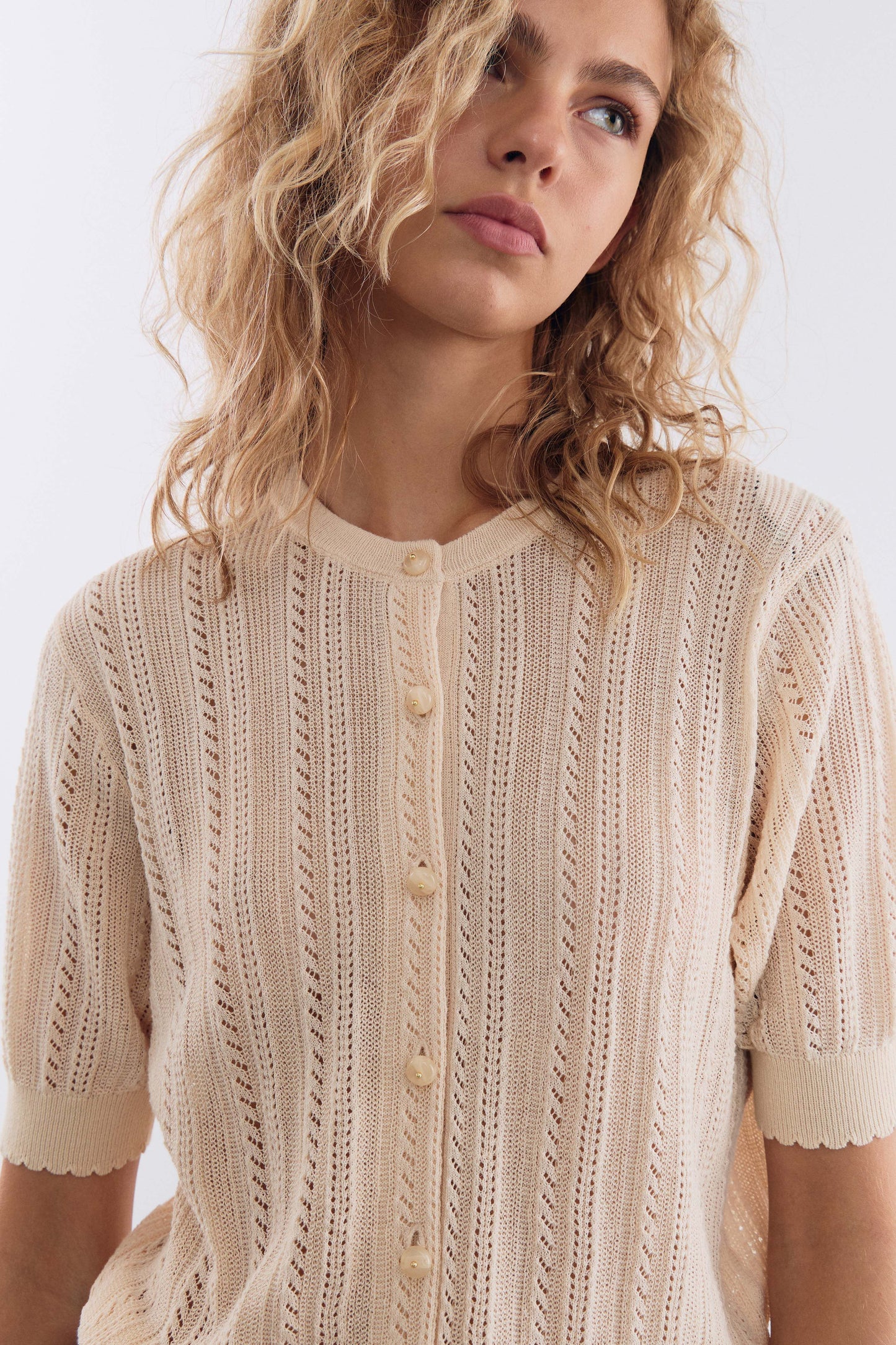 POWDER BEIGE