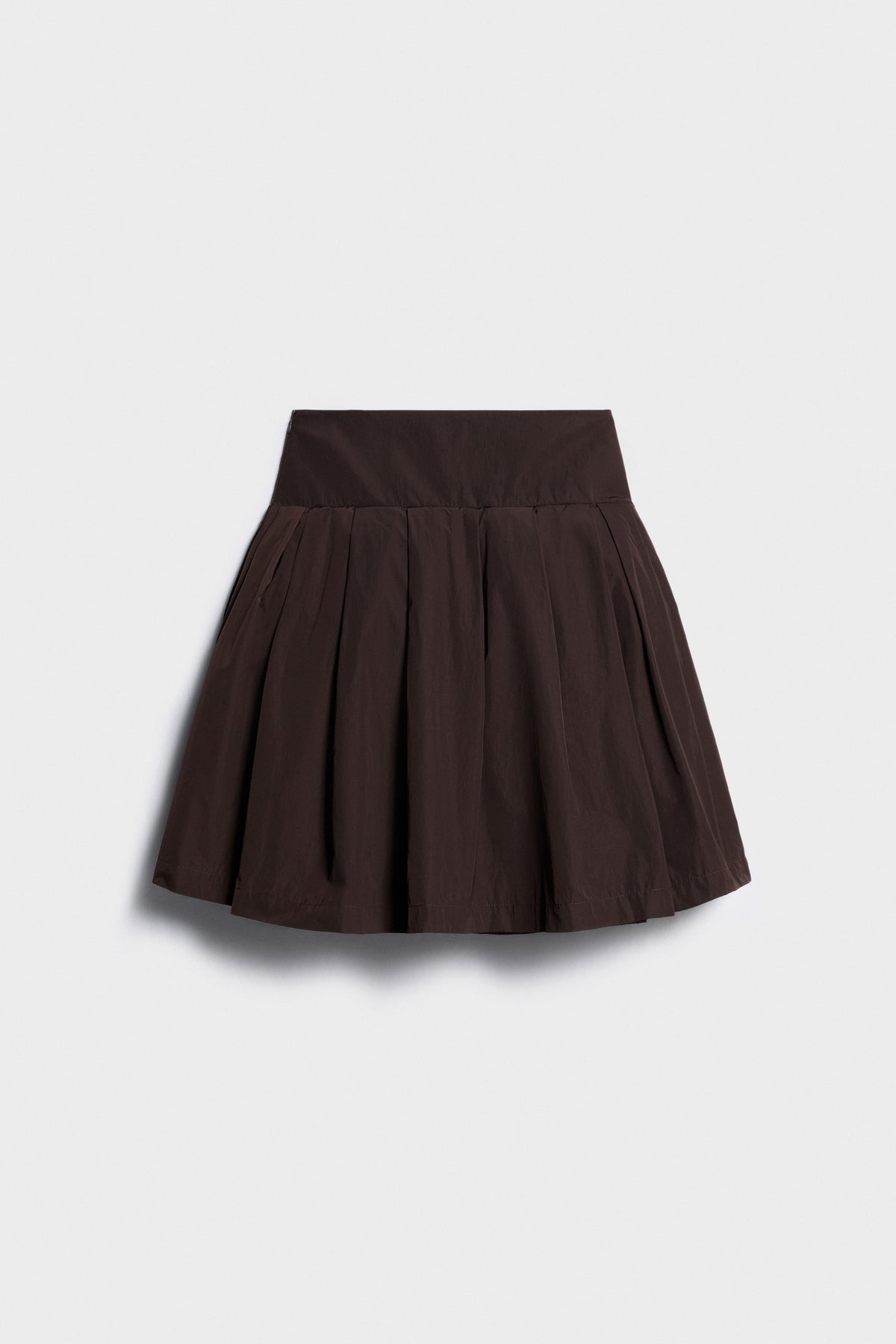 DARK BROWN