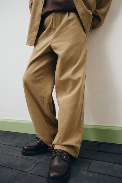 LIGHT KHAKI