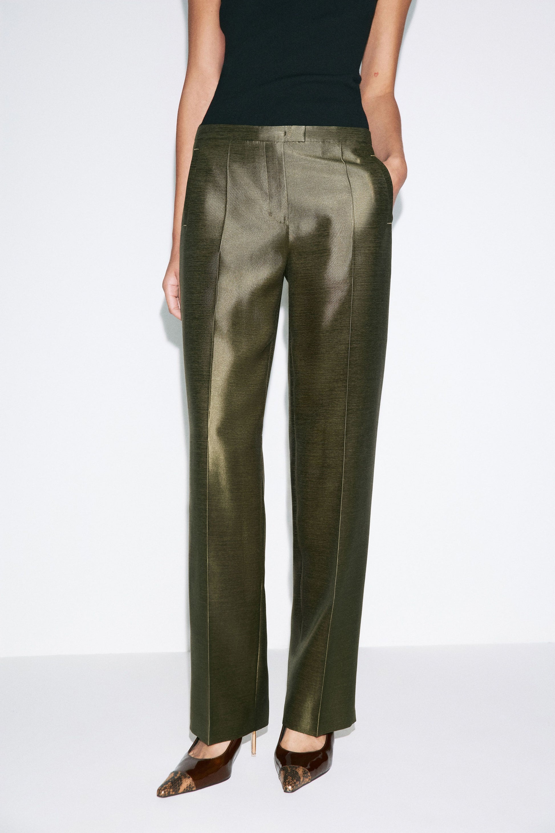 DARK KHAKI