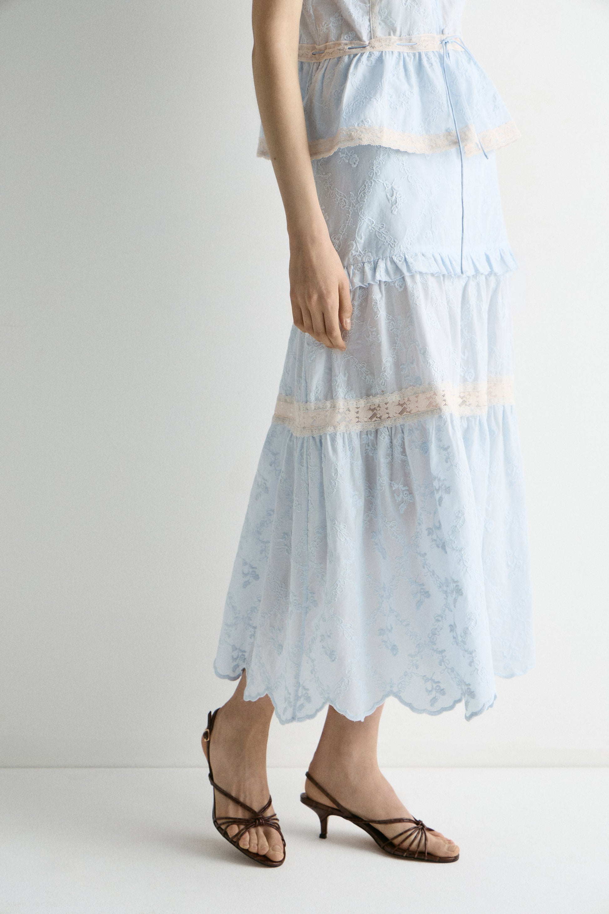 LIGHT BLUE