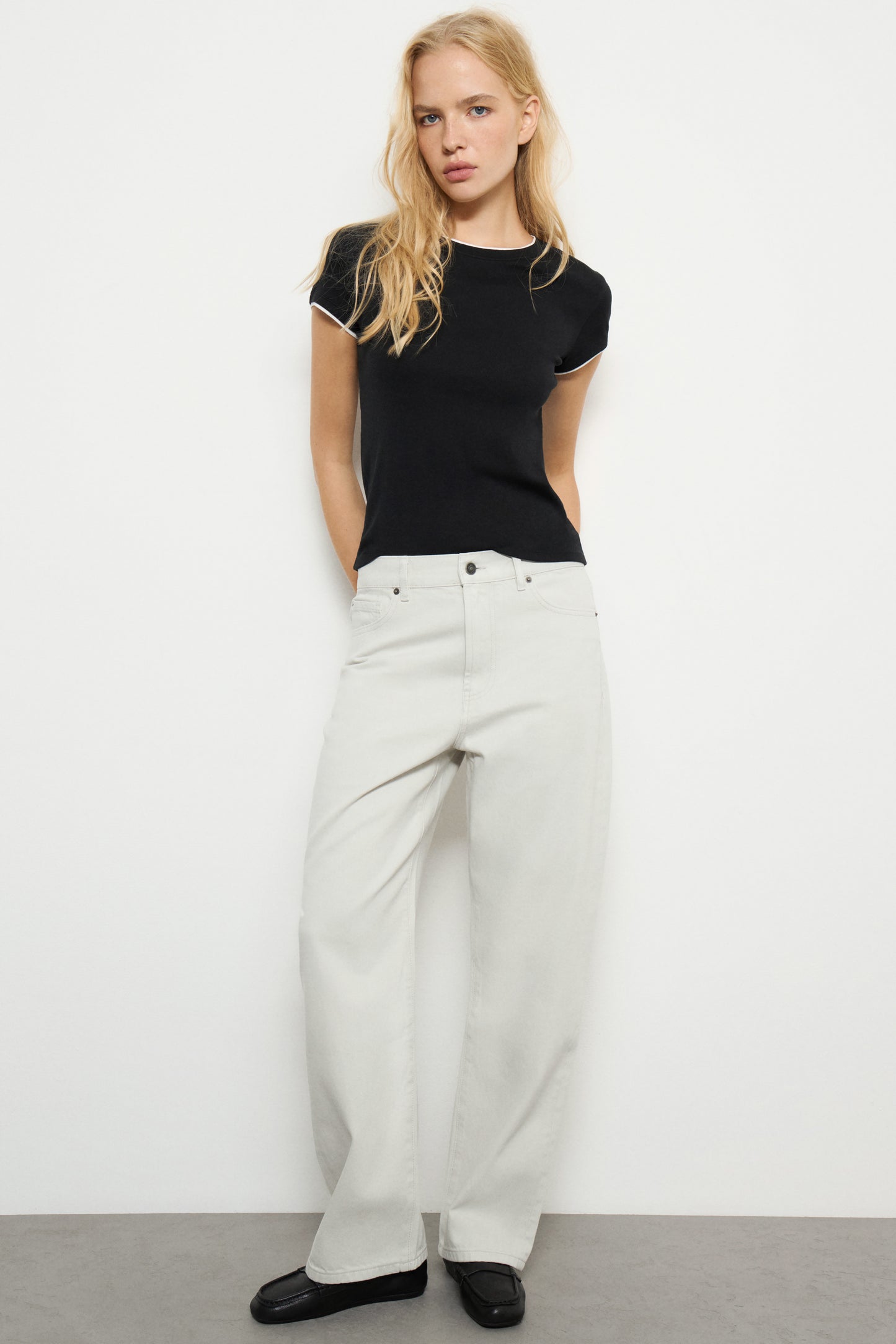 LIGHT GREY