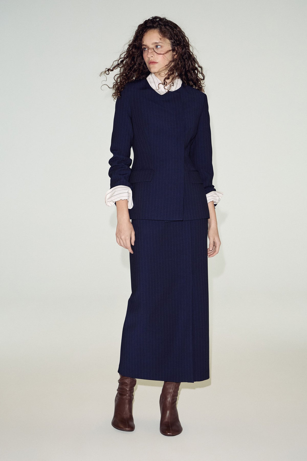 DARK BLUE/WHITE