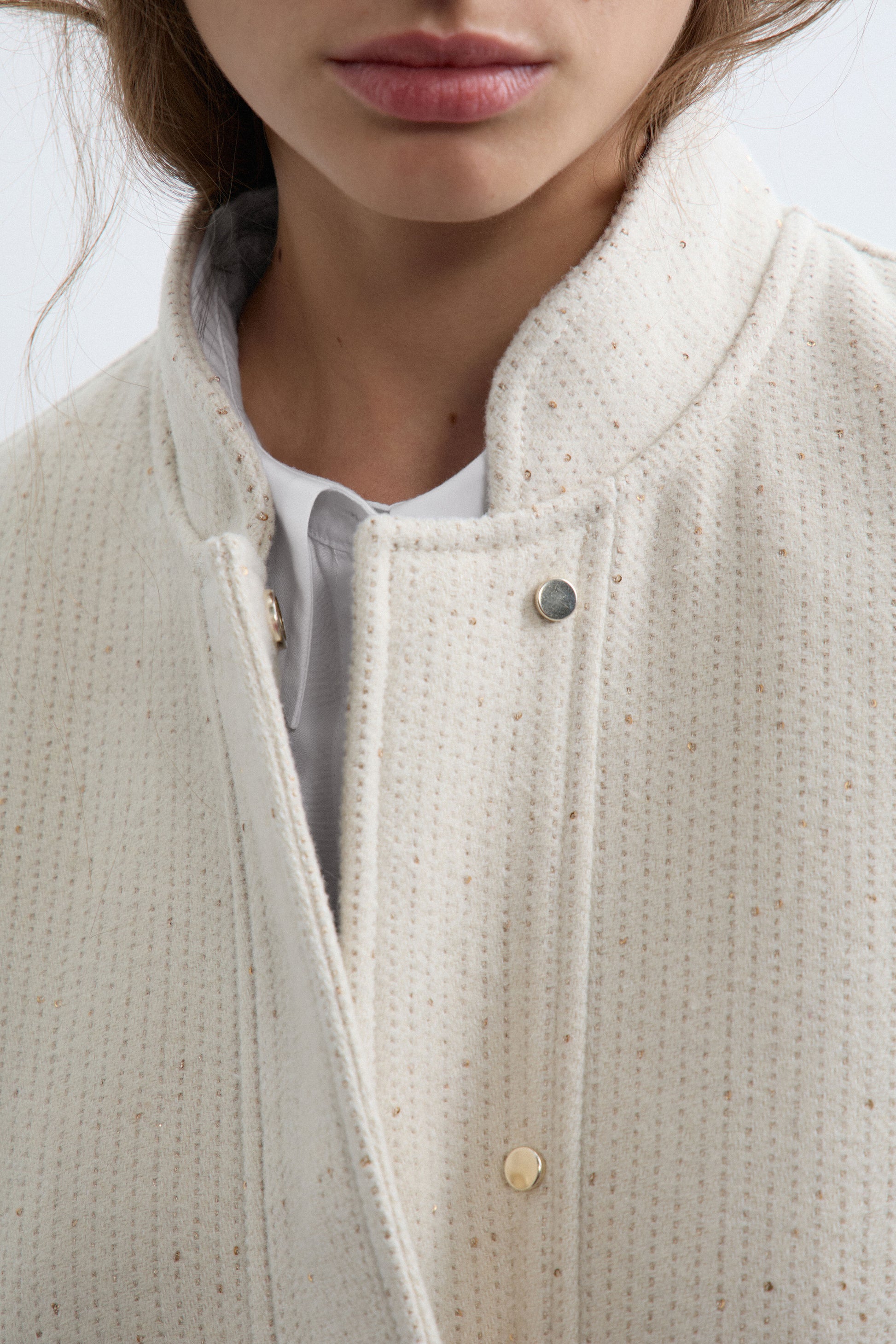 WHITE/BEIGE