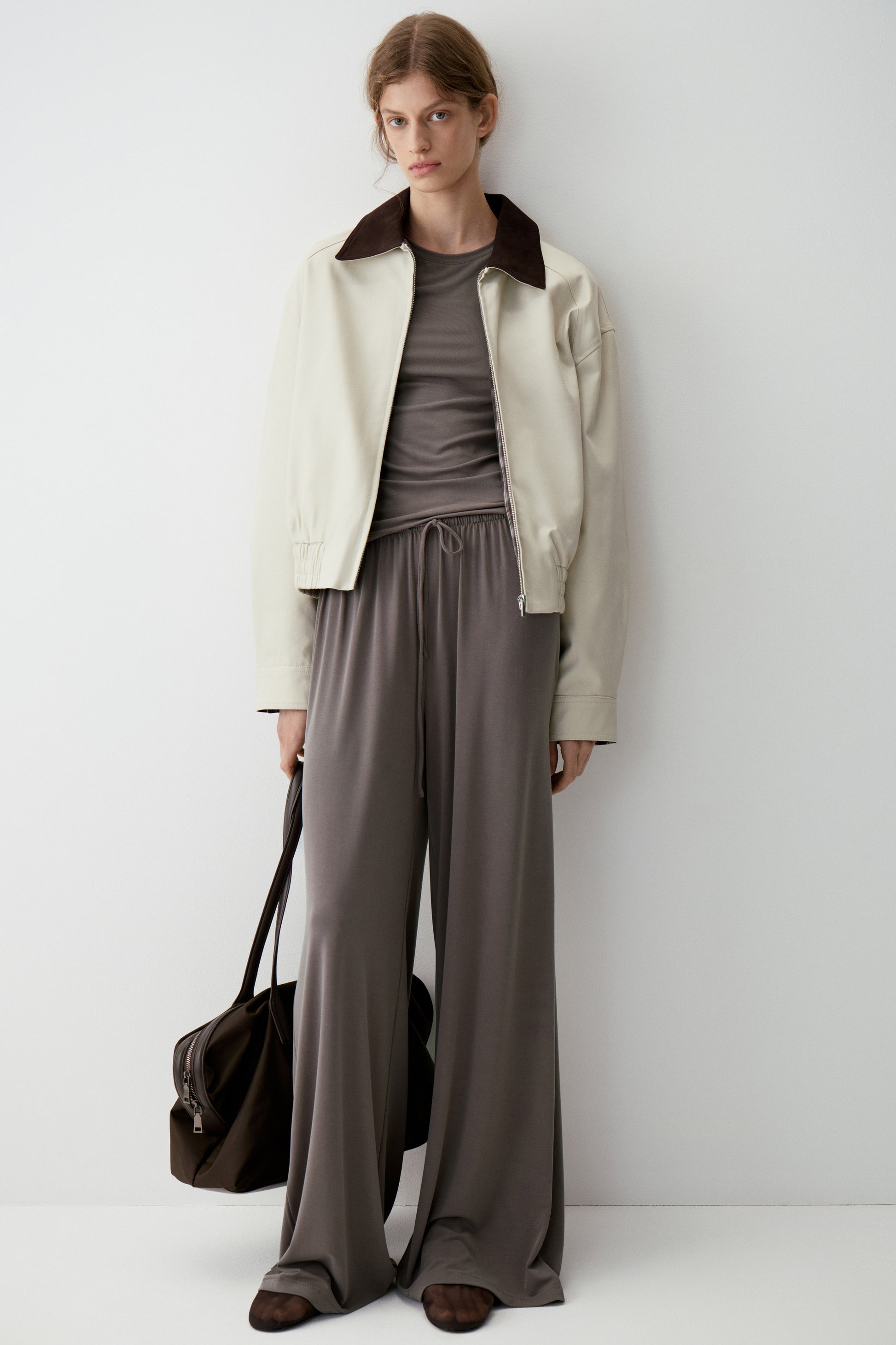 DARK GREY