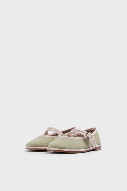 LIGHT OLIVE