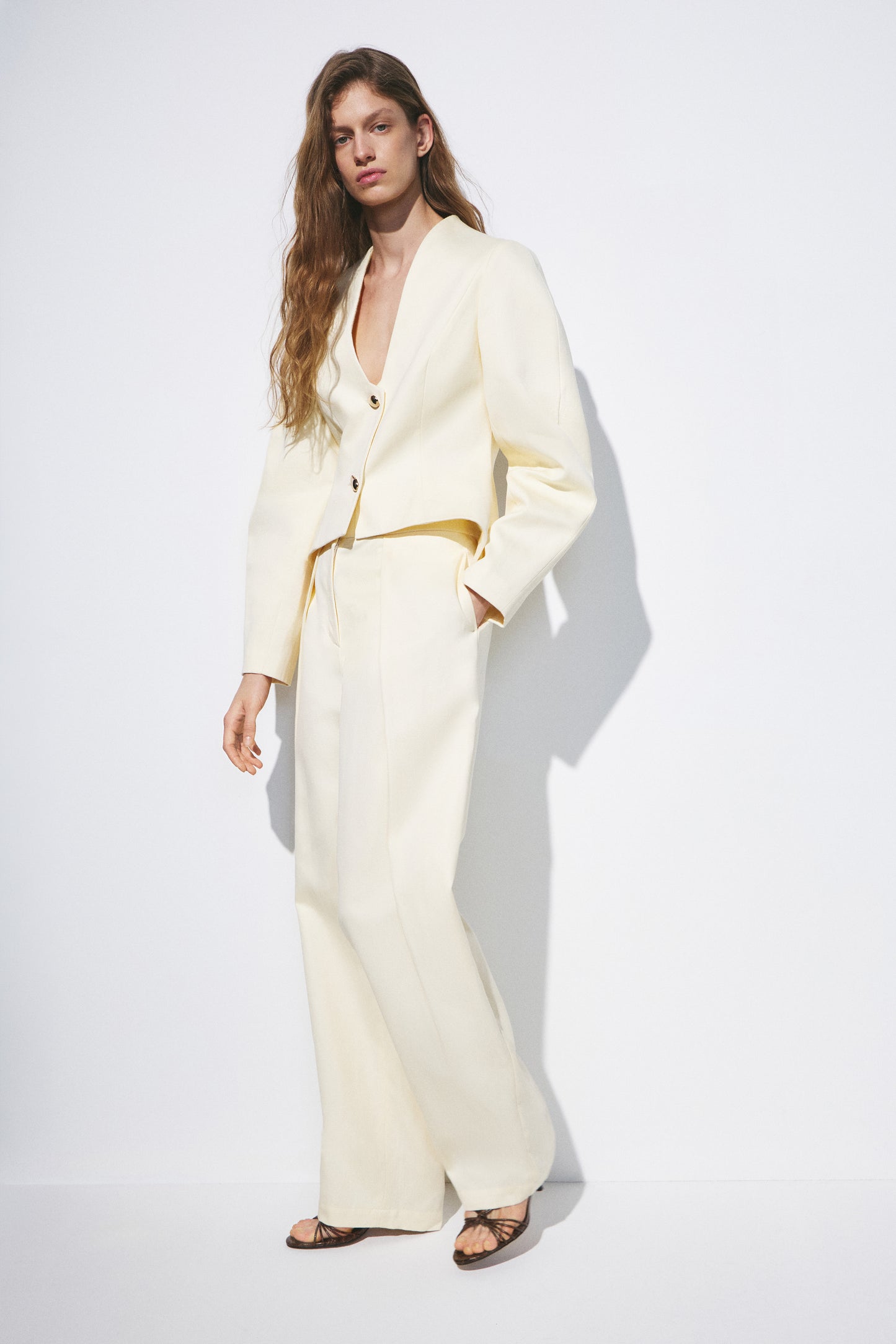 LIGHT YELLOW